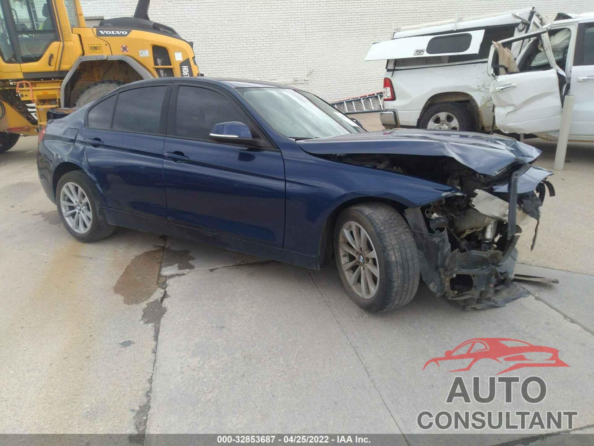 BMW 3 SERIES 2017 - WBA8A9C50HK620095