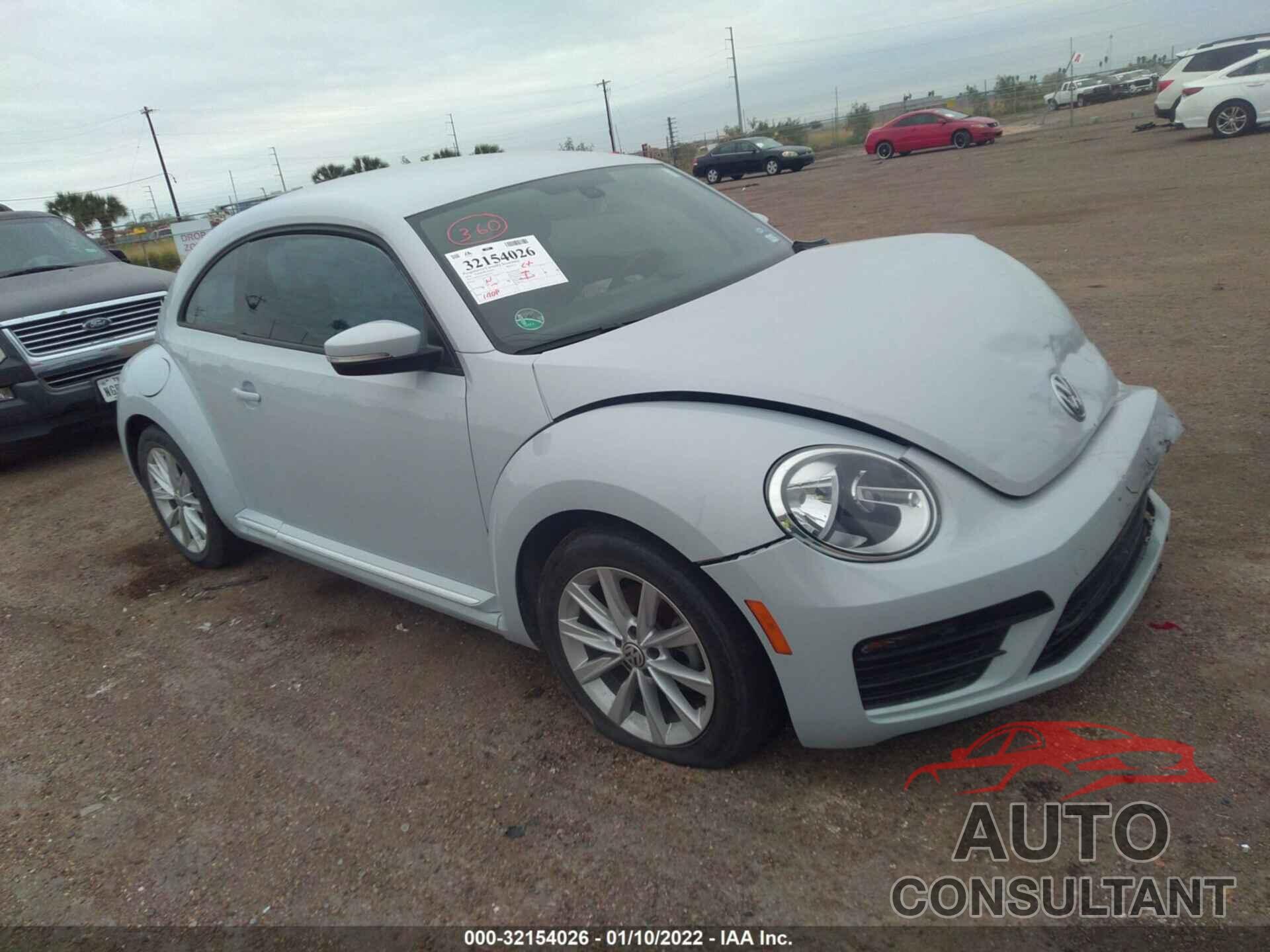 VOLKSWAGEN BEETLE 2018 - 3VWFD7ATXJM714973