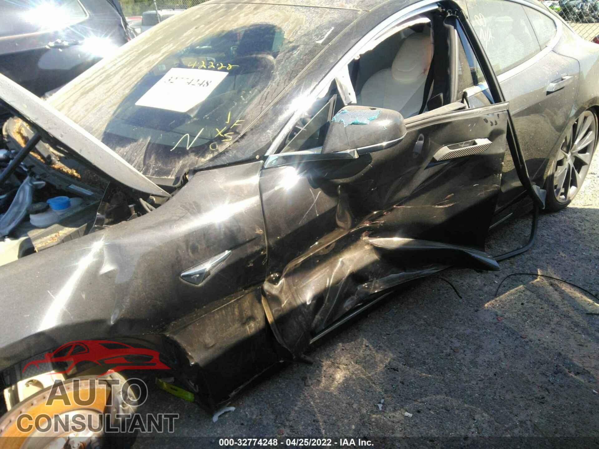 TESLA MODEL S 2018 - 5YJSA1E23JF295586