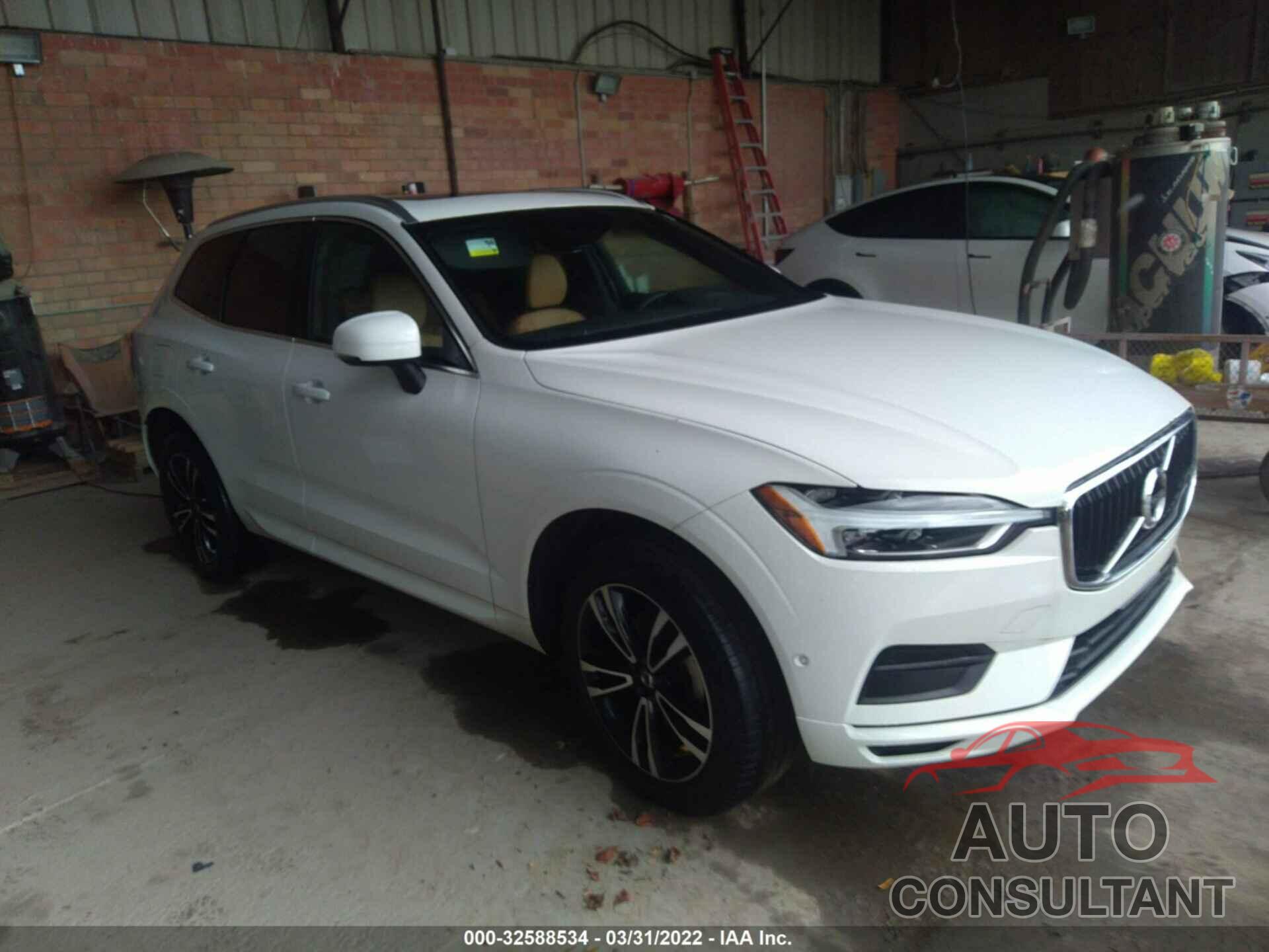 VOLVO XC60 2018 - YV4102RK4J1036478