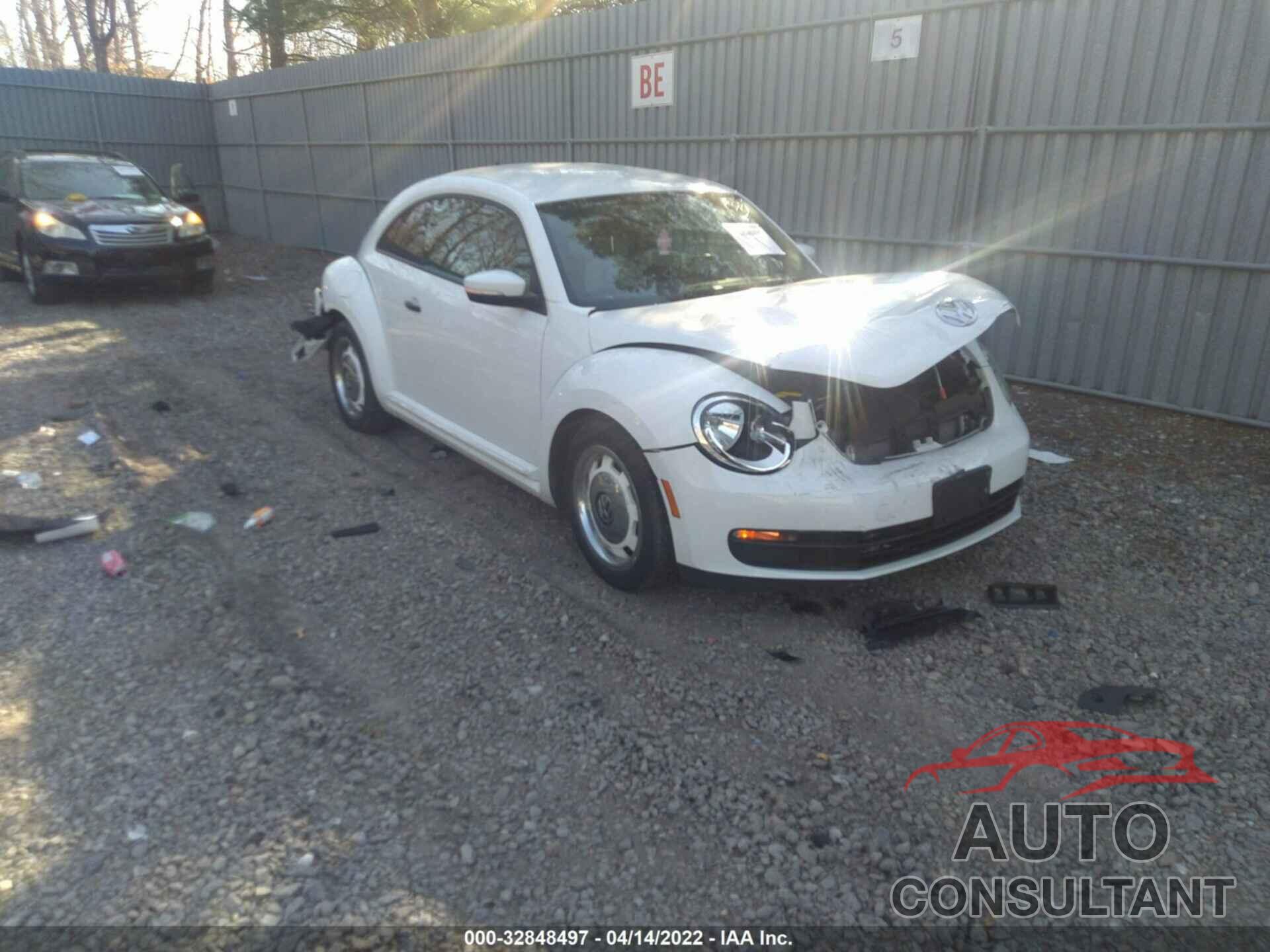 VOLKSWAGEN BEETLE COUPE 2016 - 3VWF17AT6GM630778