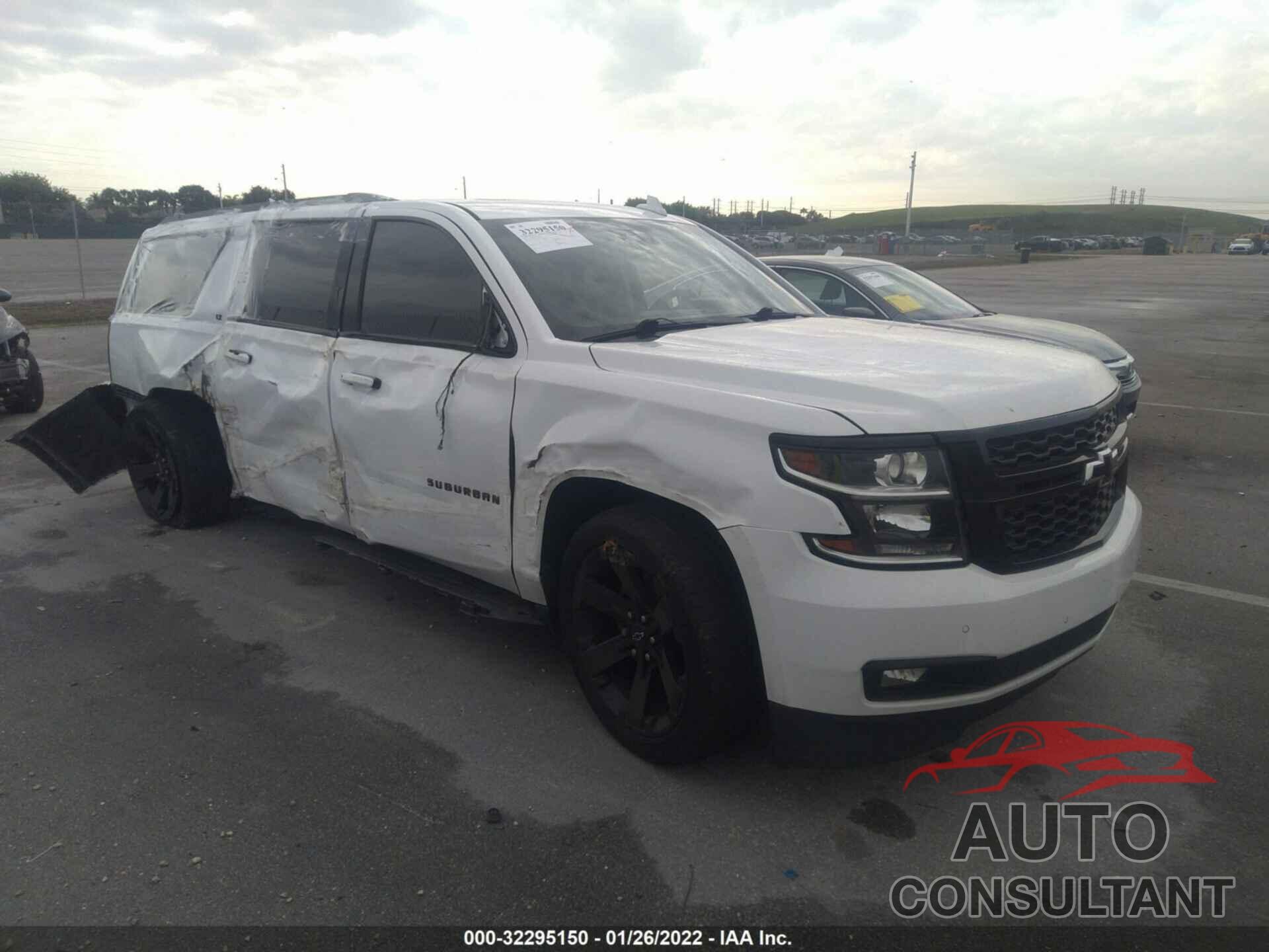 CHEVROLET SUBURBAN 2018 - 1GNSCHKC2JR375205