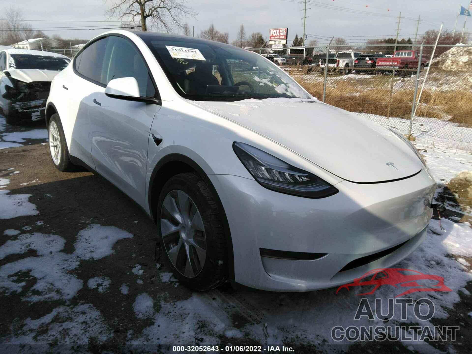 TESLA MODEL Y 2021 - 5YJYGDEE9MF243985