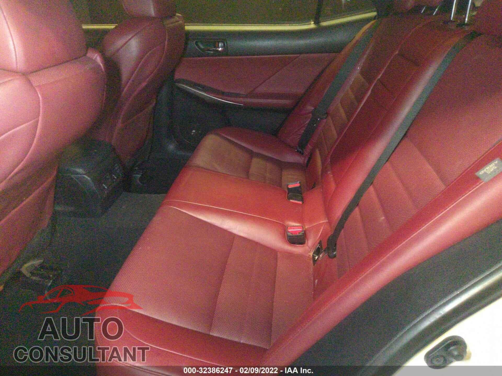 LEXUS IS 300 2016 - JTHCM1D23G5003473