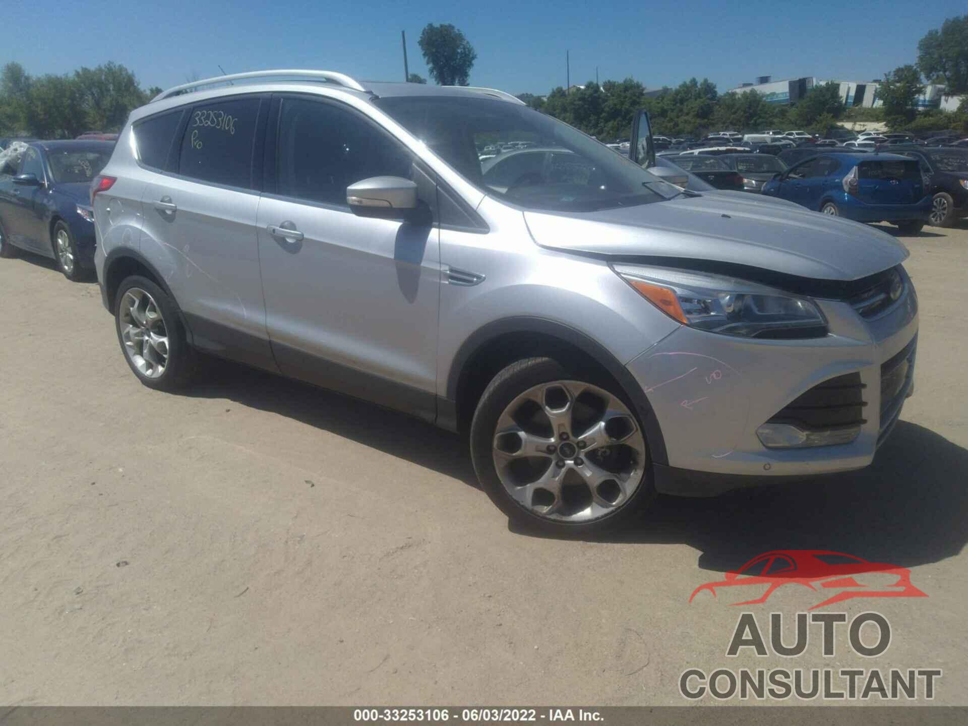 FORD ESCAPE 2016 - 1FMCU9J90GUB99181