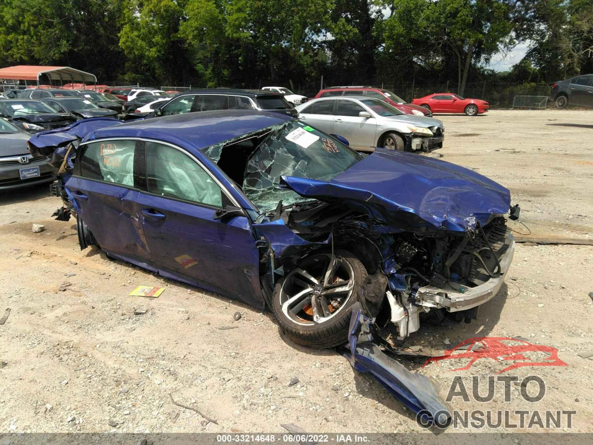 HONDA ACCORD SEDAN 2018 - 1HGCV1F32JA253114