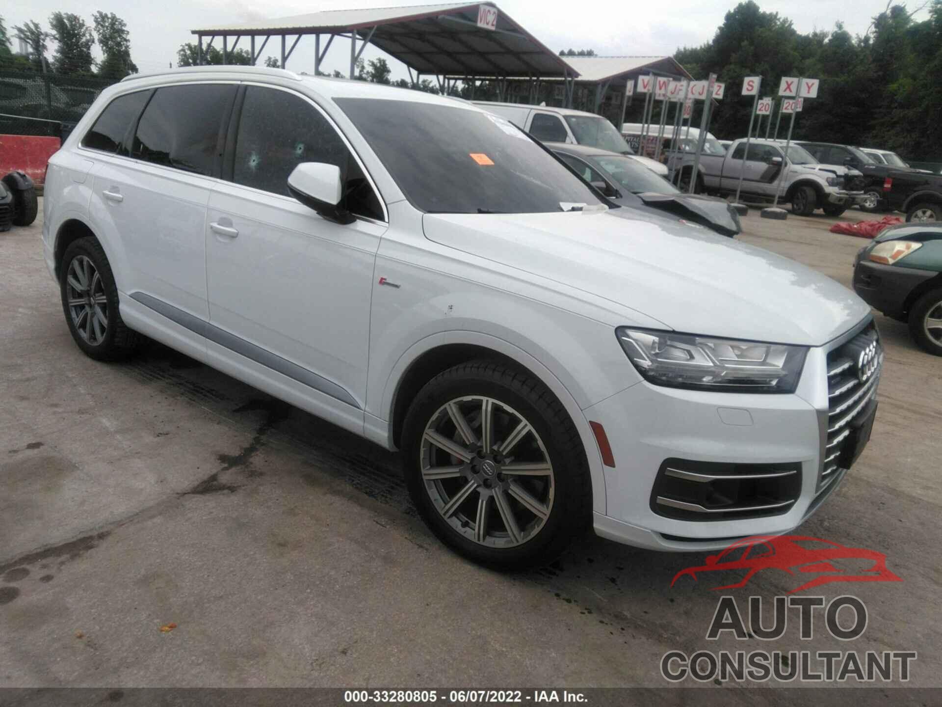 AUDI Q7 2018 - WA1LAAF72JD019707