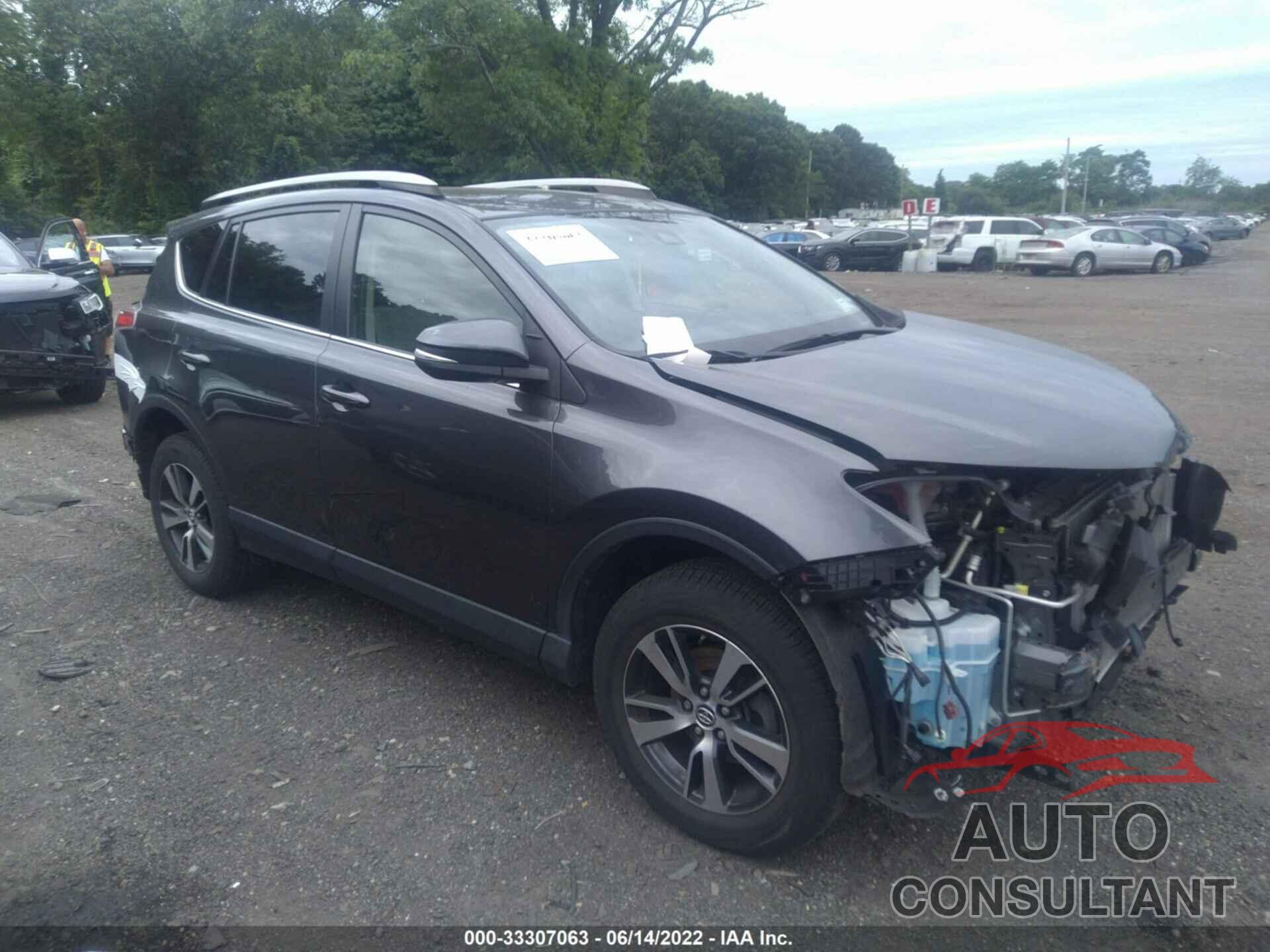 TOYOTA RAV4 2018 - JTMRFREV0JJ731912