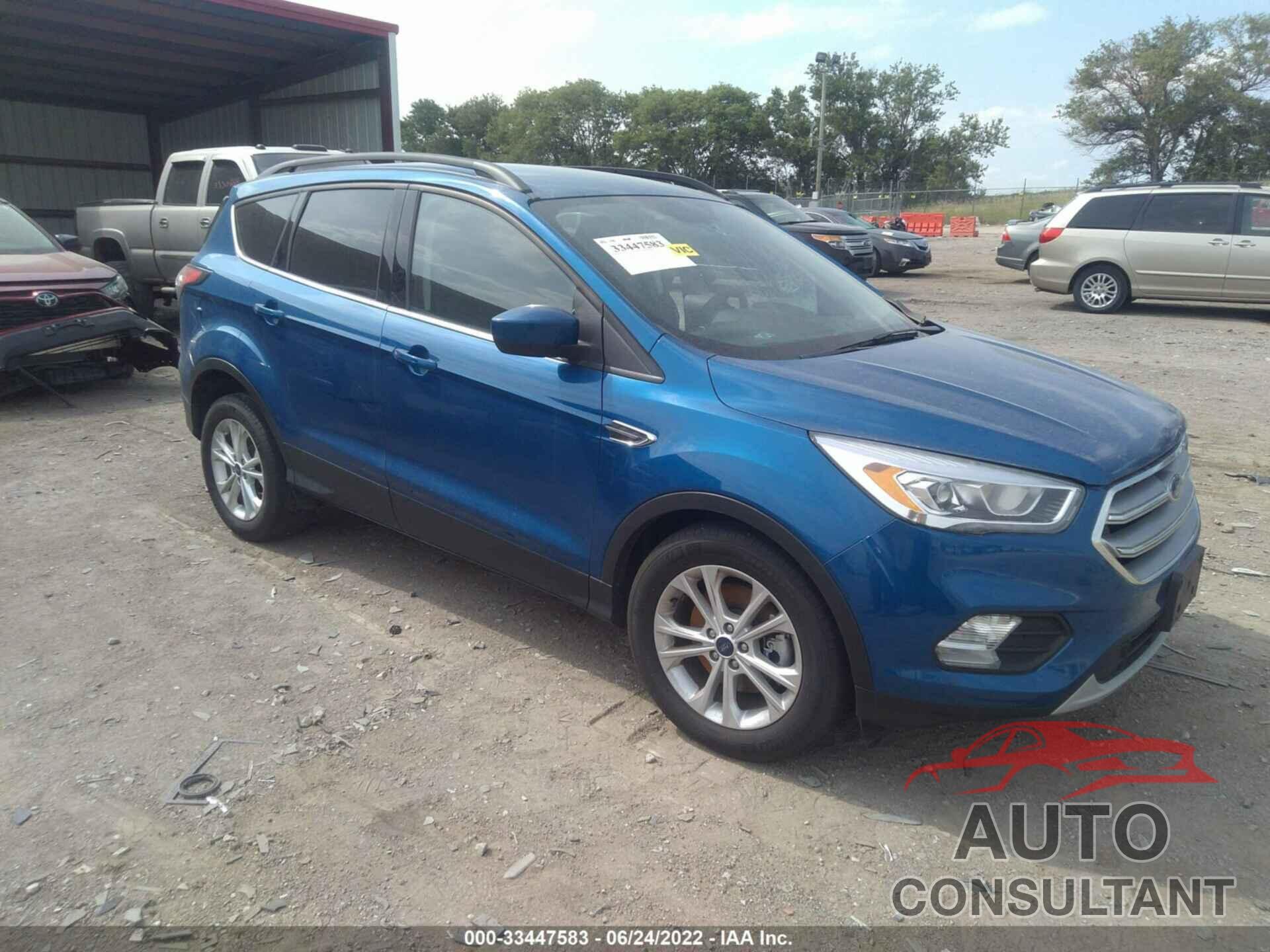 FORD ESCAPE 2017 - 1FMCU9GD8HUA81327