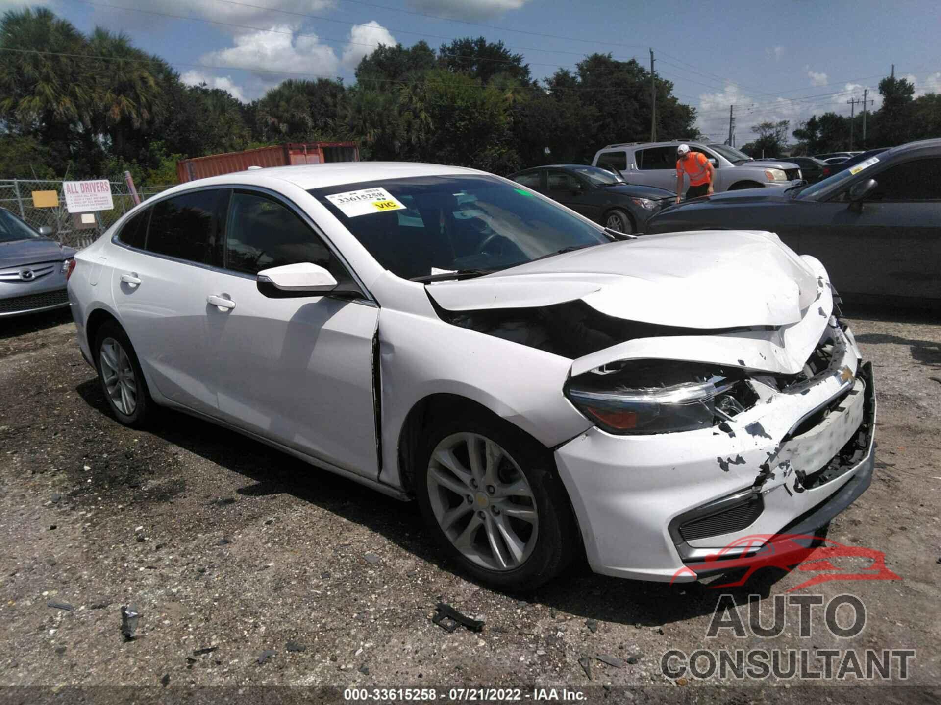 CHEVROLET MALIBU 2017 - 1G1ZE5ST9HF190511