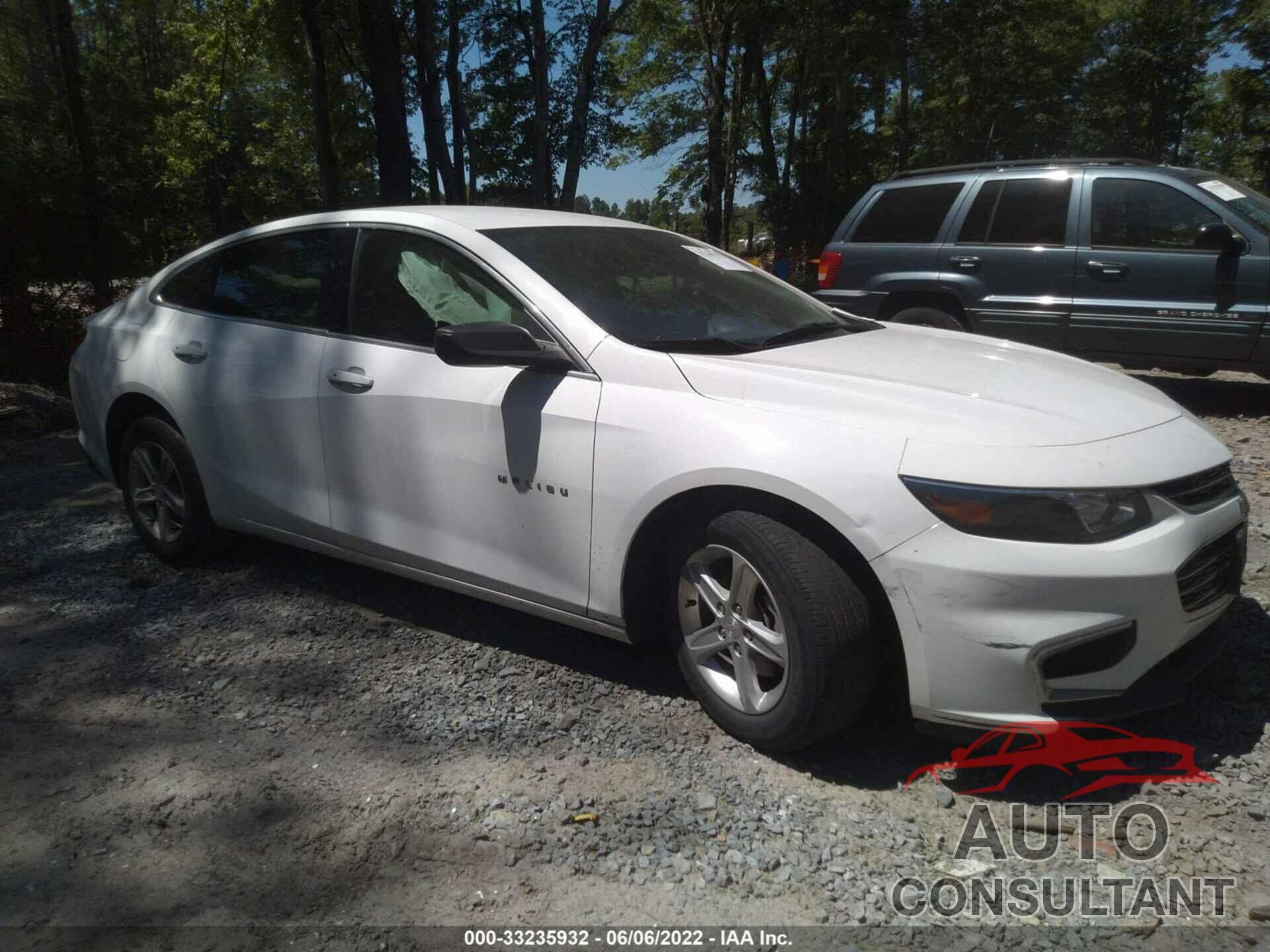 CHEVROLET MALIBU 2018 - 1G1ZB5ST5JF293231