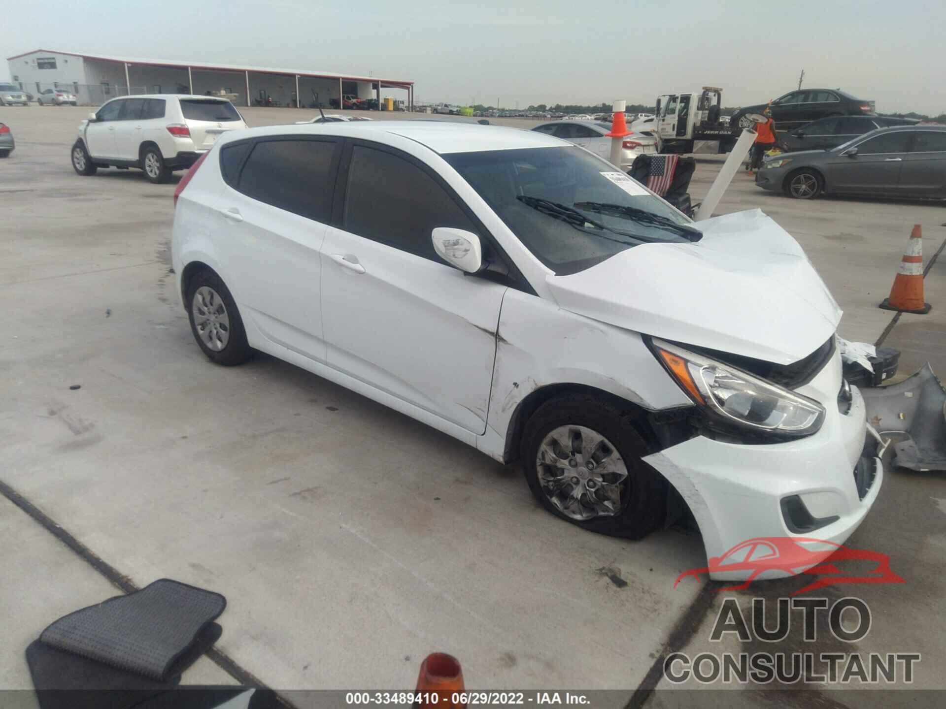 HYUNDAI ACCENT 2017 - KMHCT5AEXHU315870