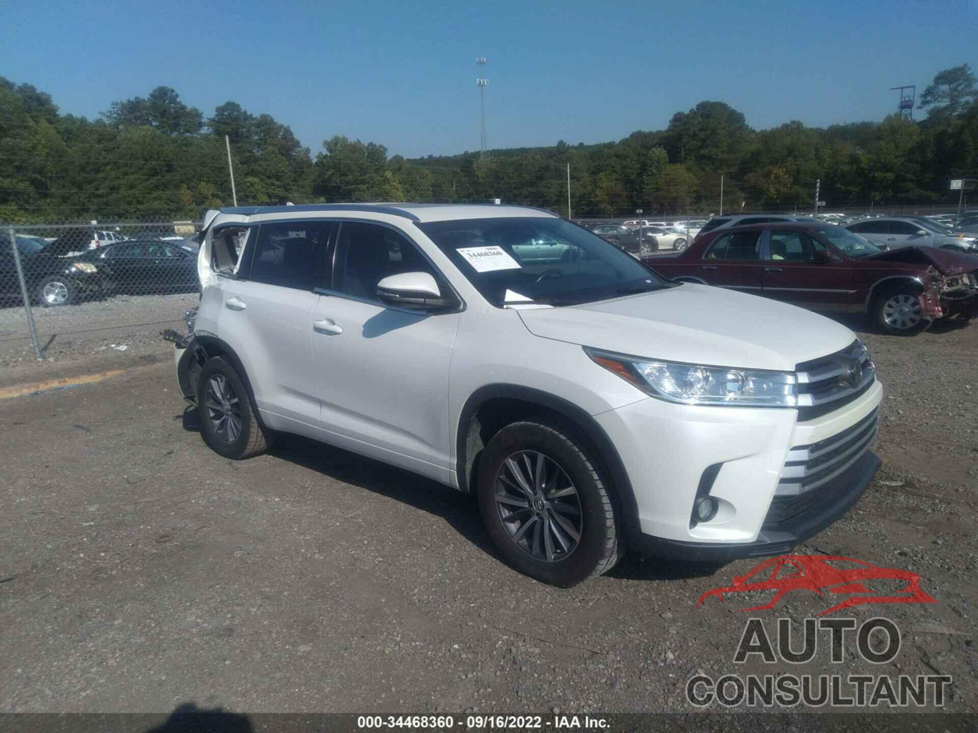 TOYOTA HIGHLANDER 2018 - 5TDKZRFH9JS529249