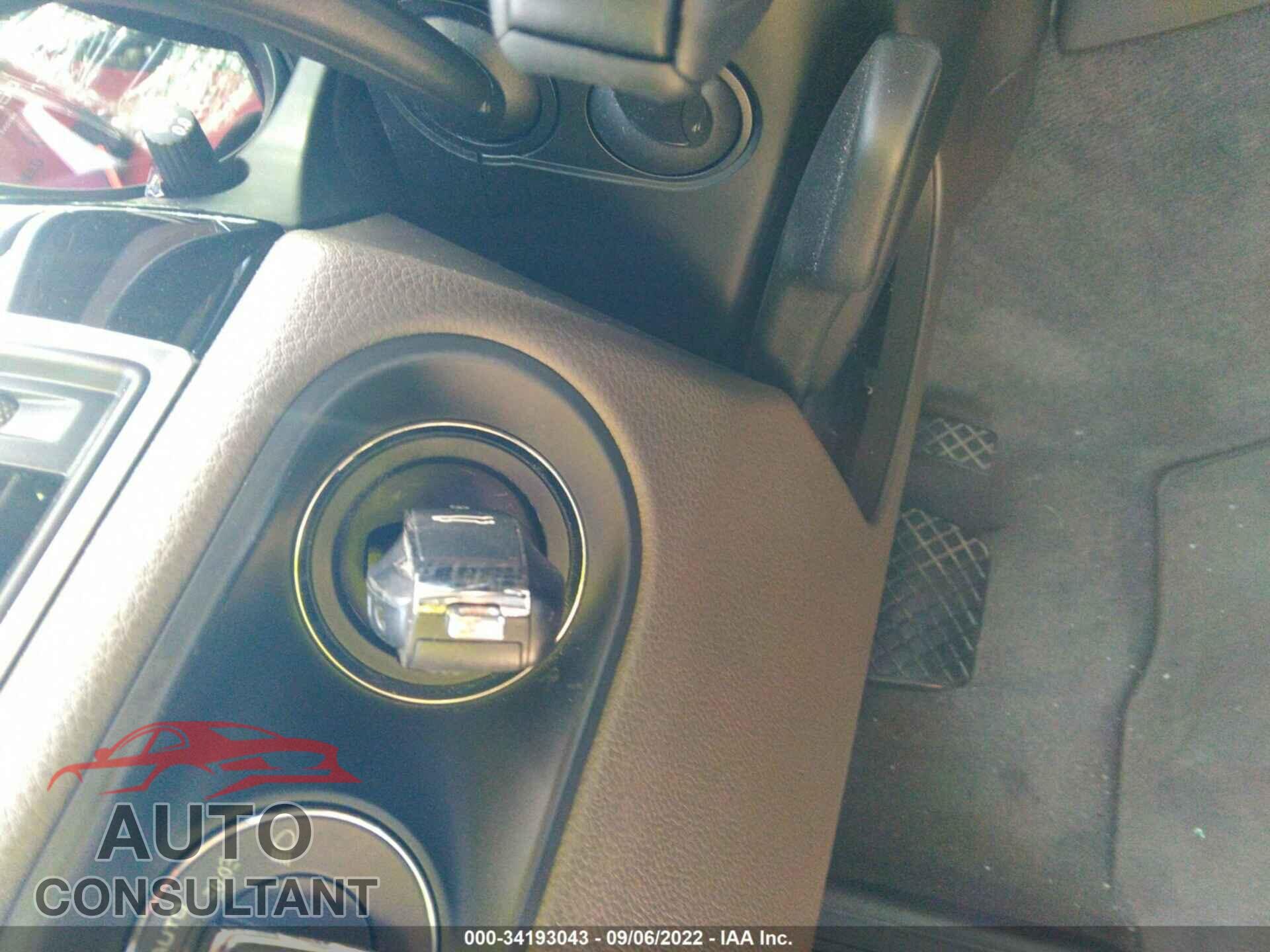 PORSCHE MACAN 2017 - WP1AA2A55HLB07982