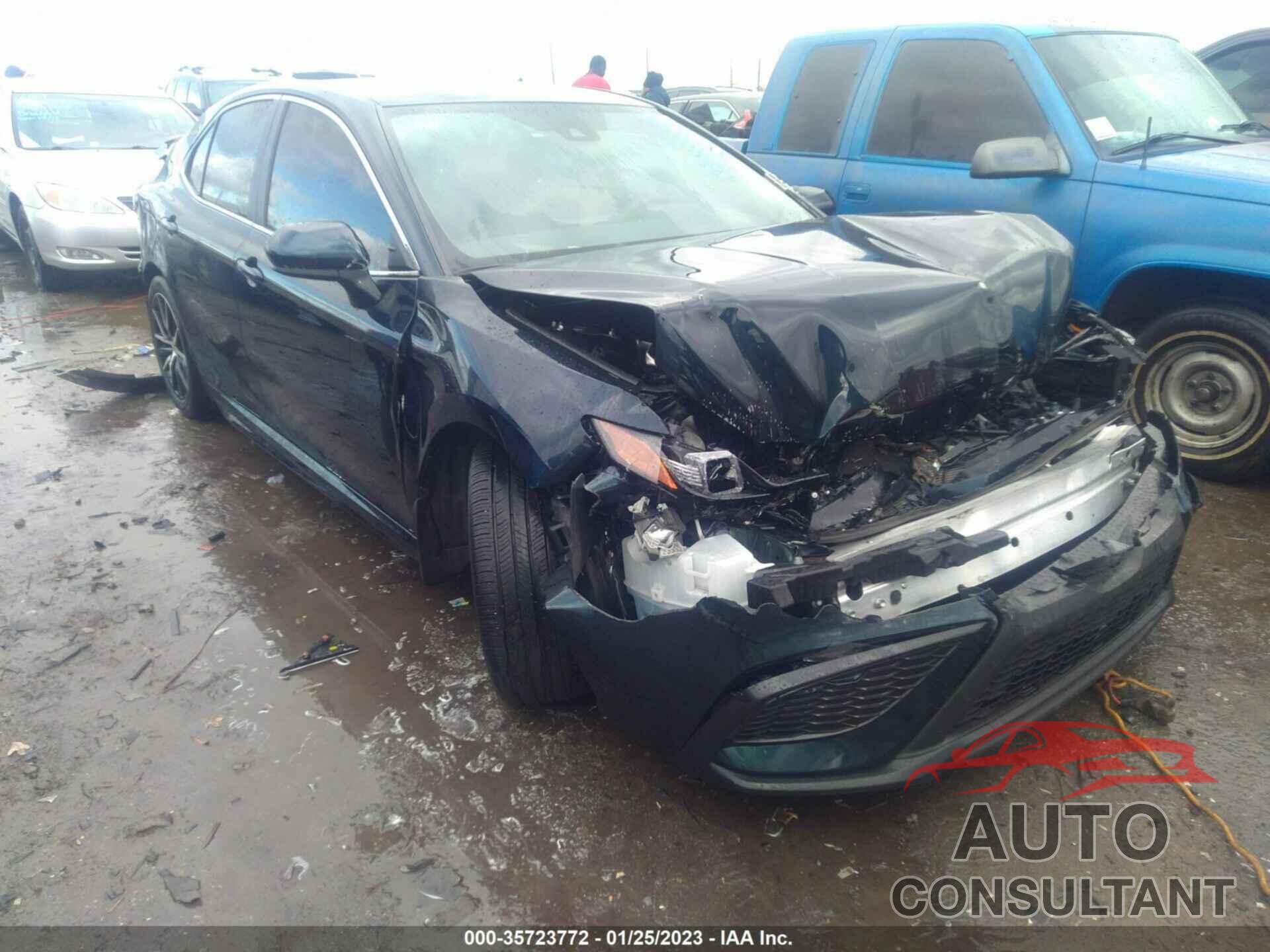 TOYOTA CAMRY 2021 - 4T1G11AK6MU541226
