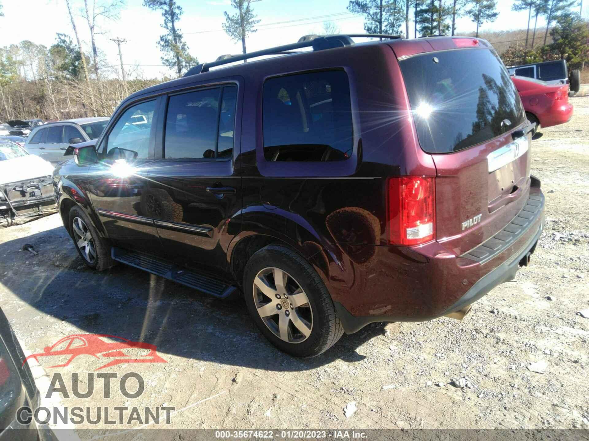 HONDA PILOT 2015 - 5FNYF3H95FB030160