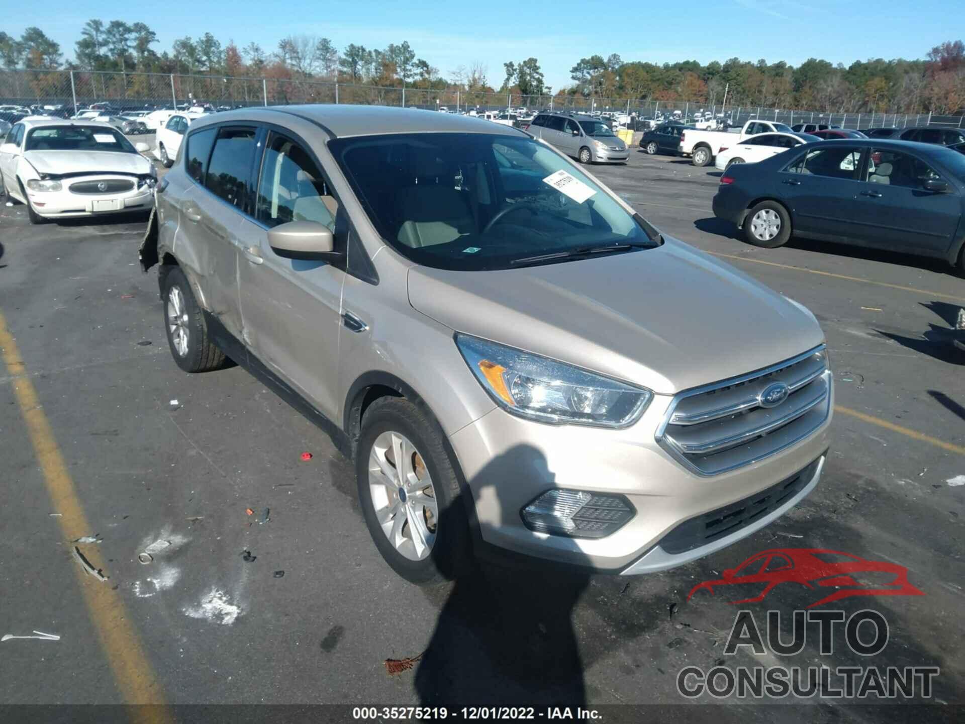FORD ESCAPE 2017 - 1FMCU0GD9HUB08823