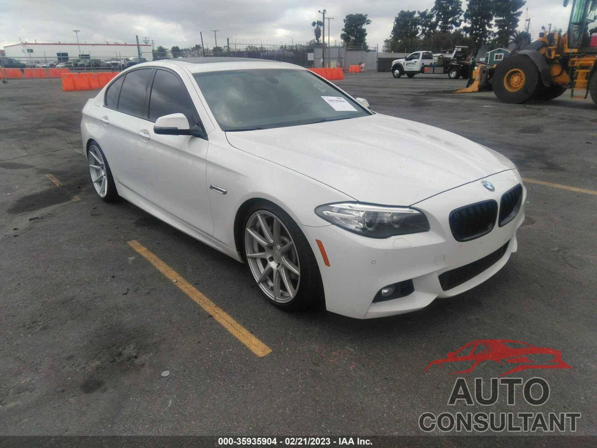 BMW 5 SERIES 2016 - WBAXA5C52GG042085