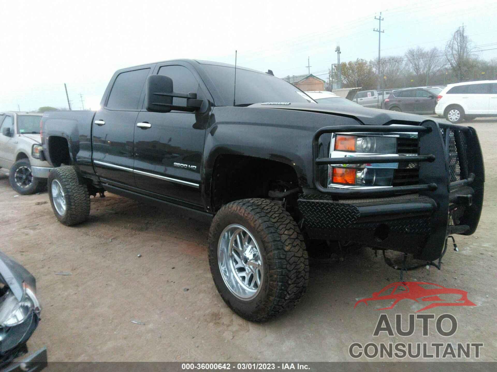 CHEVROLET SILVERADO 2500HD 2015 - 1GC1KWE86FF137059