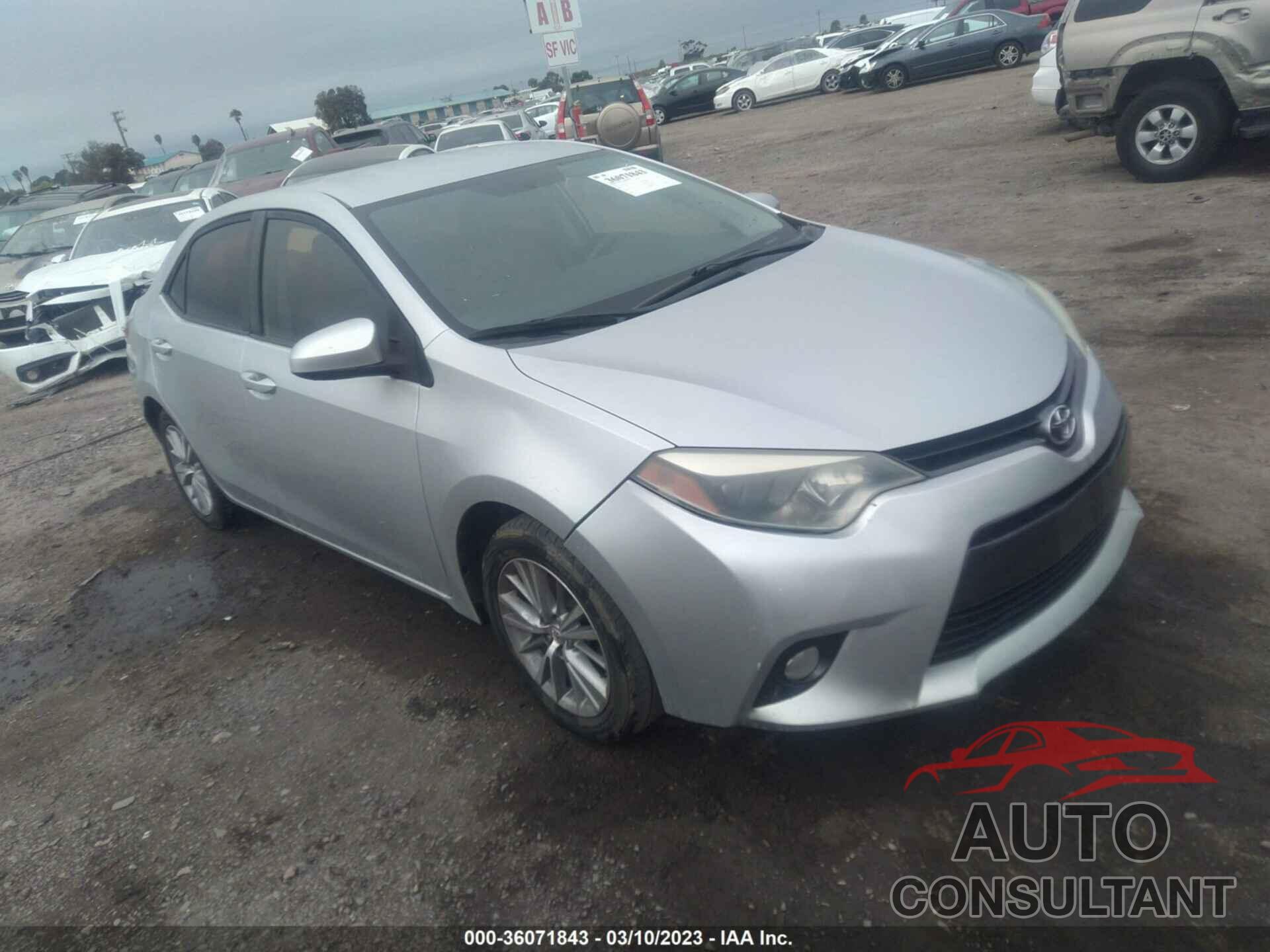TOYOTA COROLLA 2015 - 5YFBURHE0FP352558