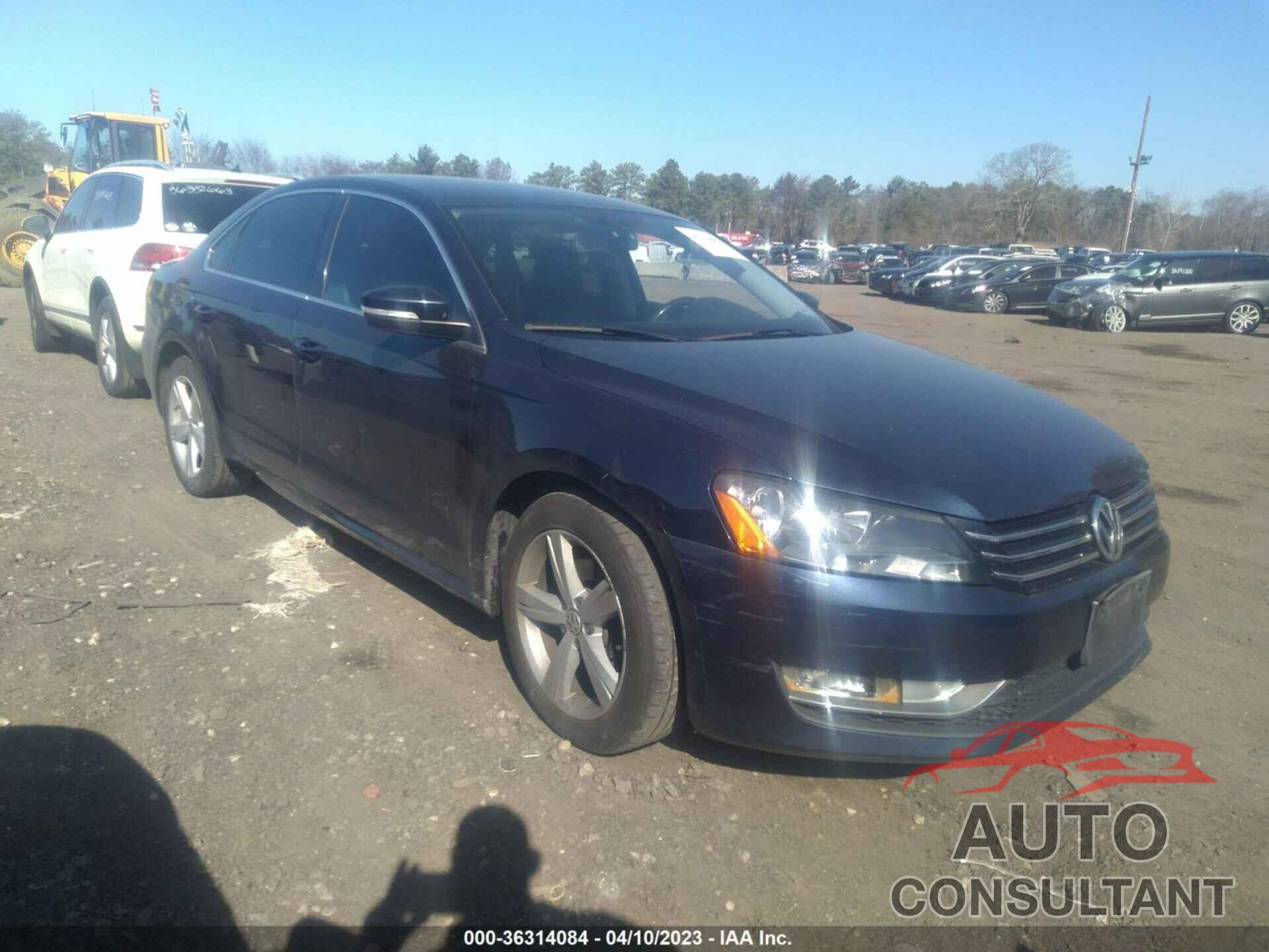 VOLKSWAGEN PASSAT 2015 - 1VWAT7A30FC088503