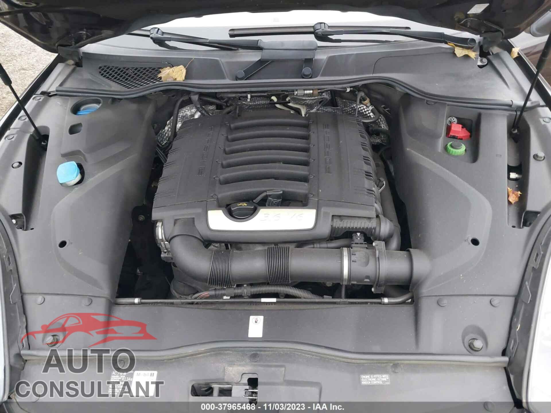 PORSCHE CAYENNE 2016 - WP1AA2A21GKA11888