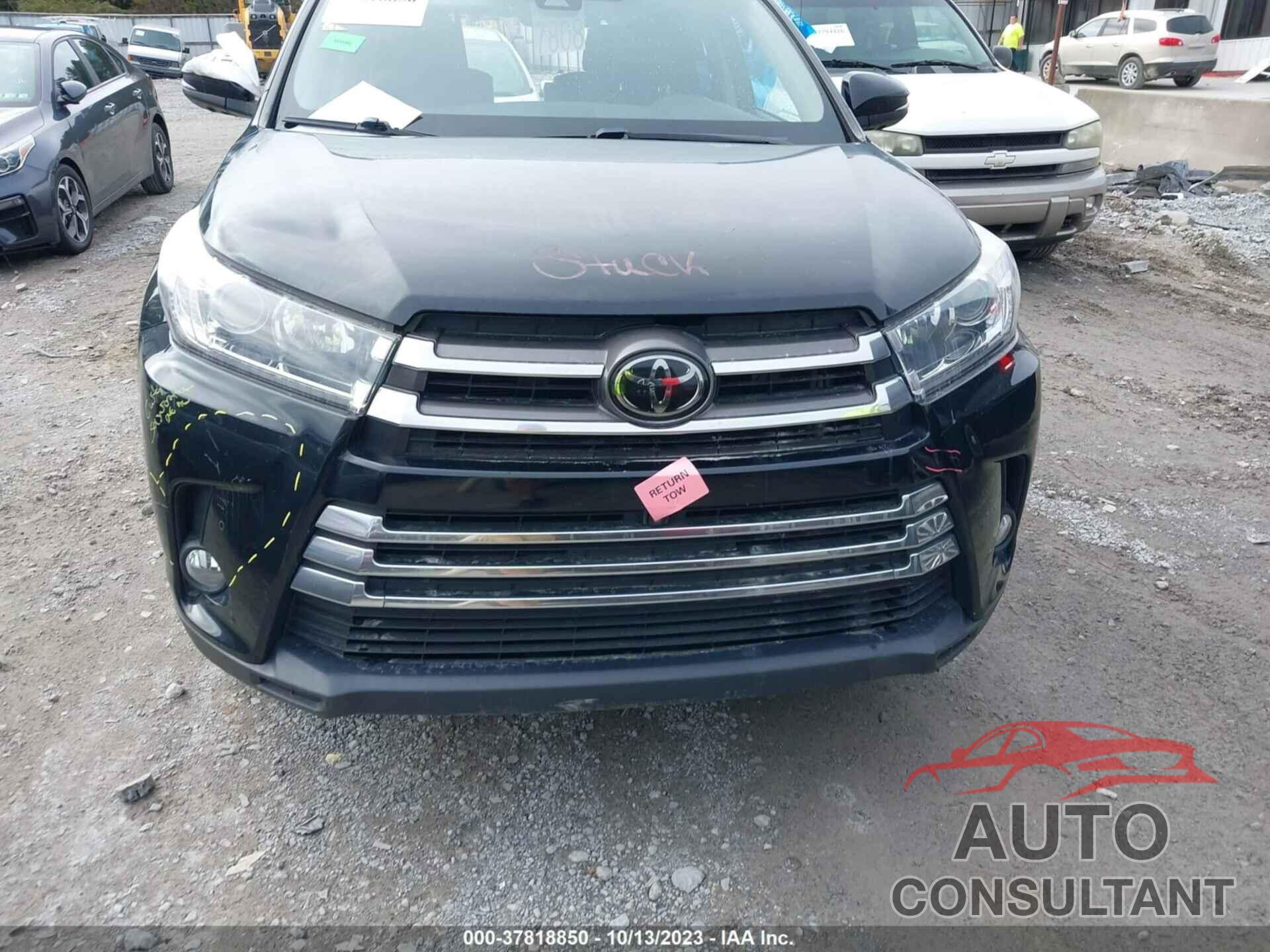 TOYOTA HIGHLANDER 2018 - 5TDDZRFH2JS857976