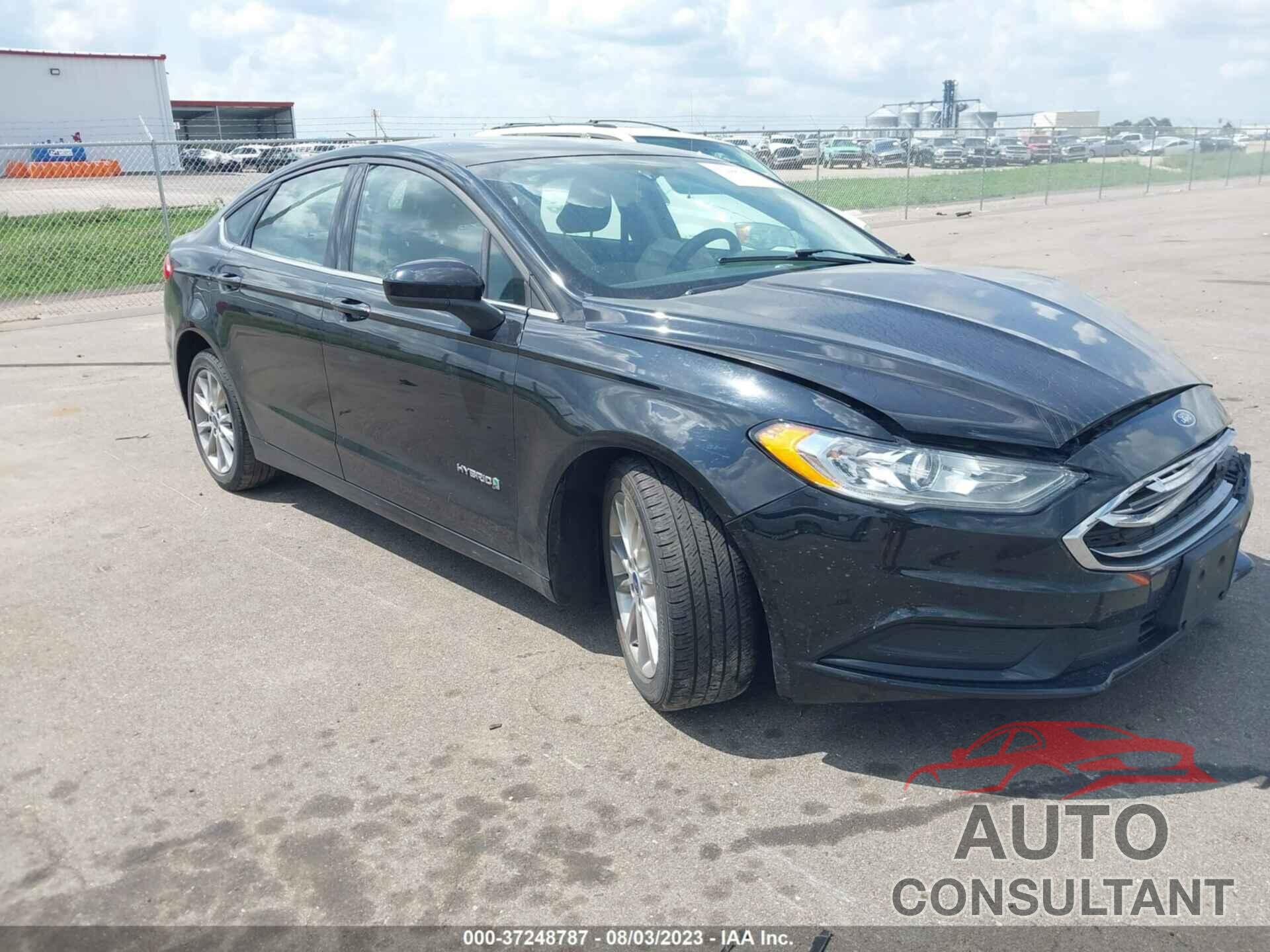 FORD FUSION HYBRID 2017 - 3FA6P0LU9HR323761