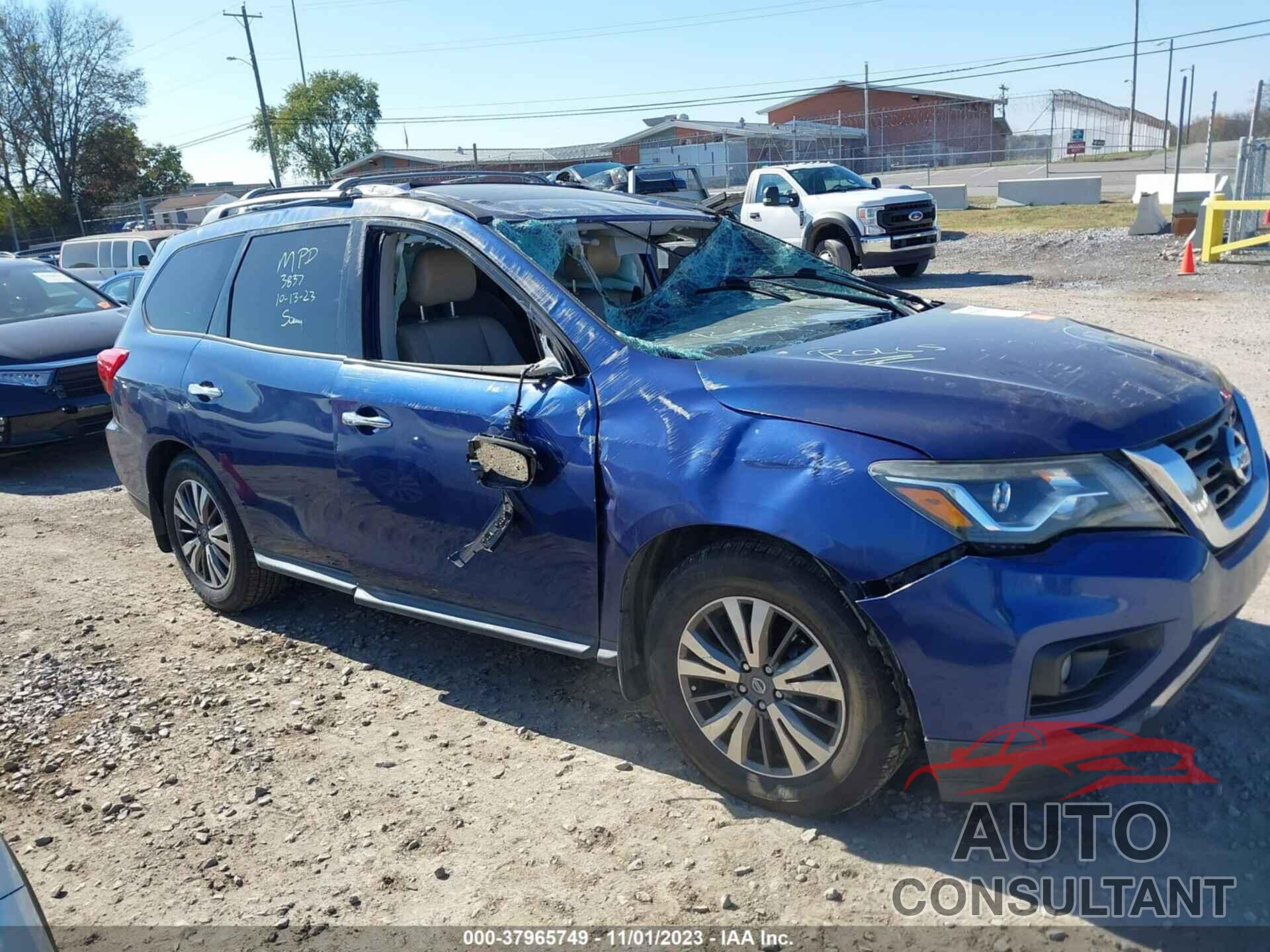 NISSAN PATHFINDER 2017 - 5N1DR2MN8HC613837