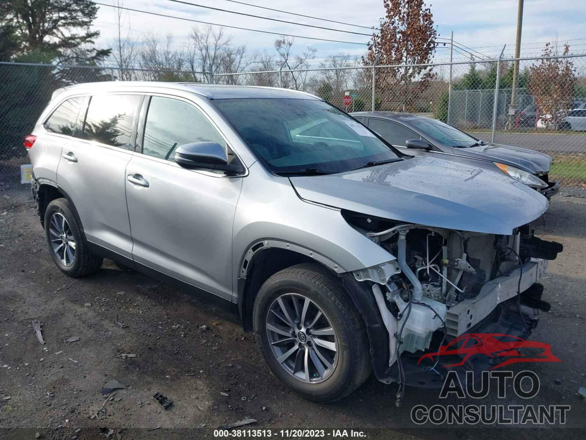 TOYOTA HIGHLANDER 2019 - 5TDJZRFH6KS924583