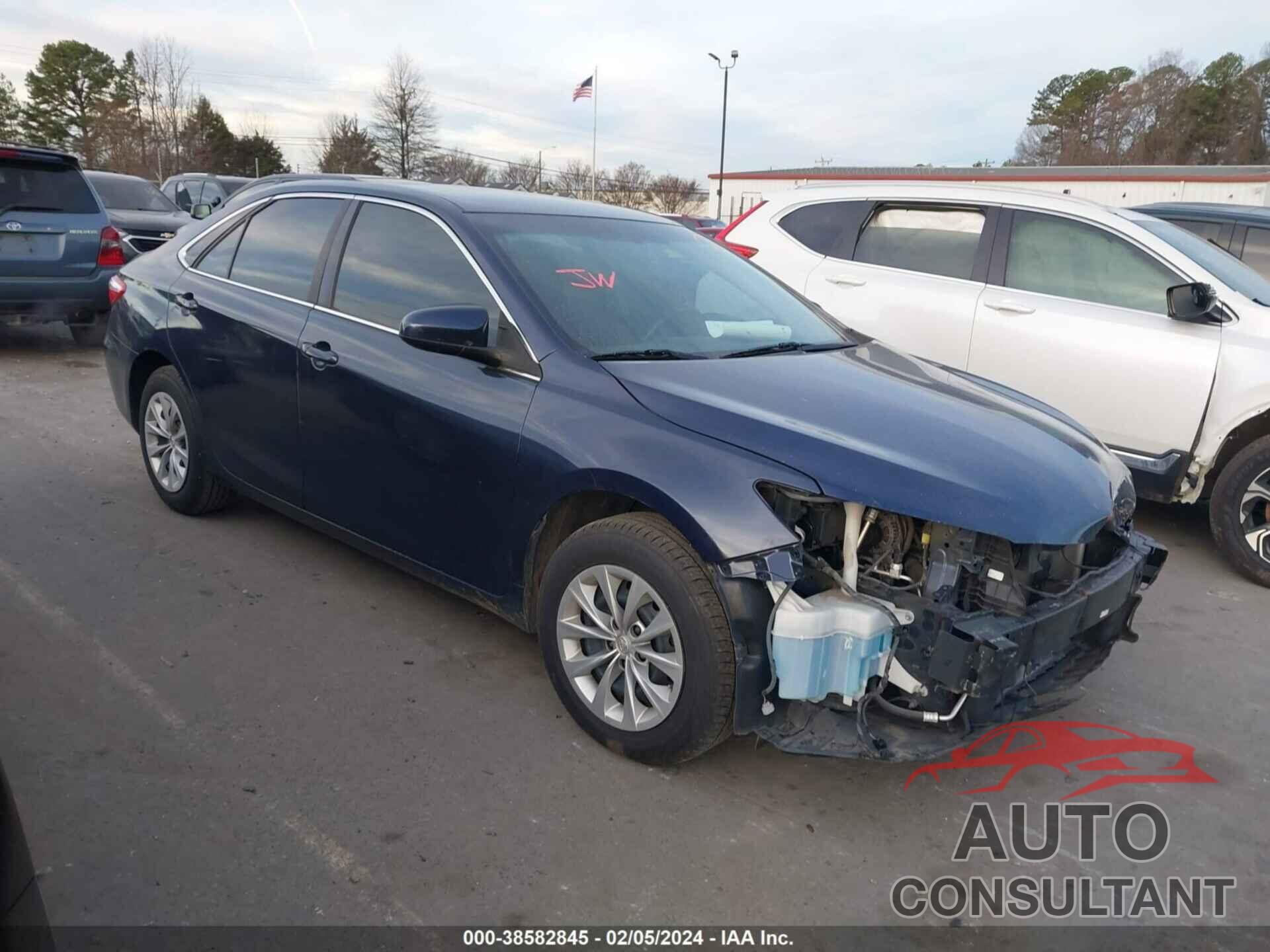 TOYOTA CAMRY 2016 - 4T4BF1FK4GR557956