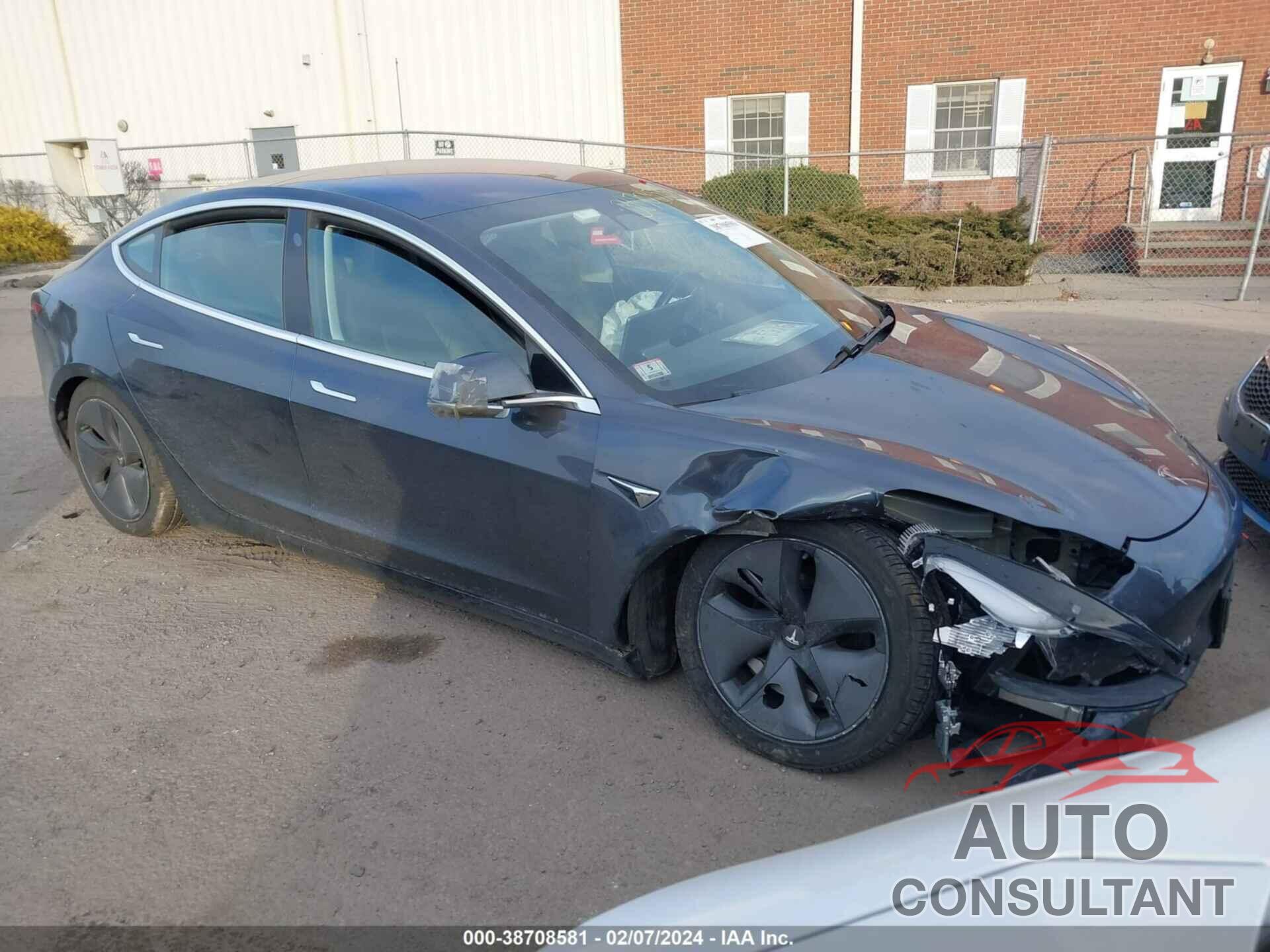 TESLA MODEL 3 2018 - 5YJ3E1EA4JF021927