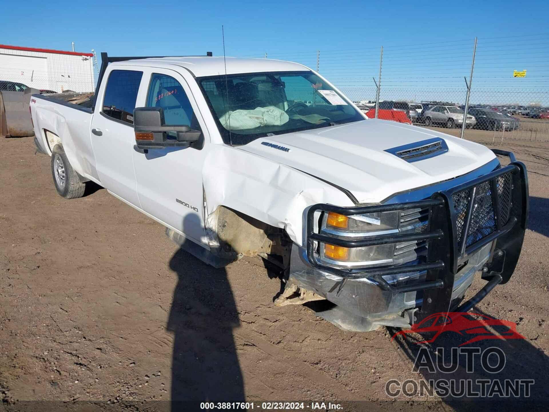 CHEVROLET SILVERADO 2500HD 2018 - 1GC1KUEY3JF243594