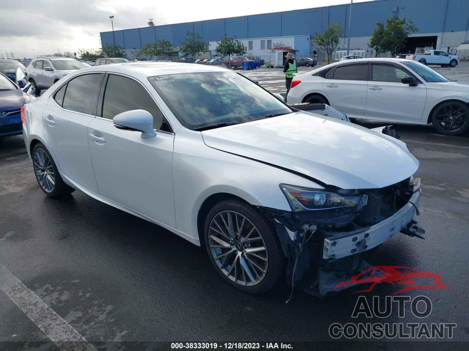 LEXUS IS 200T 2017 - JTHBA1D21H5040155