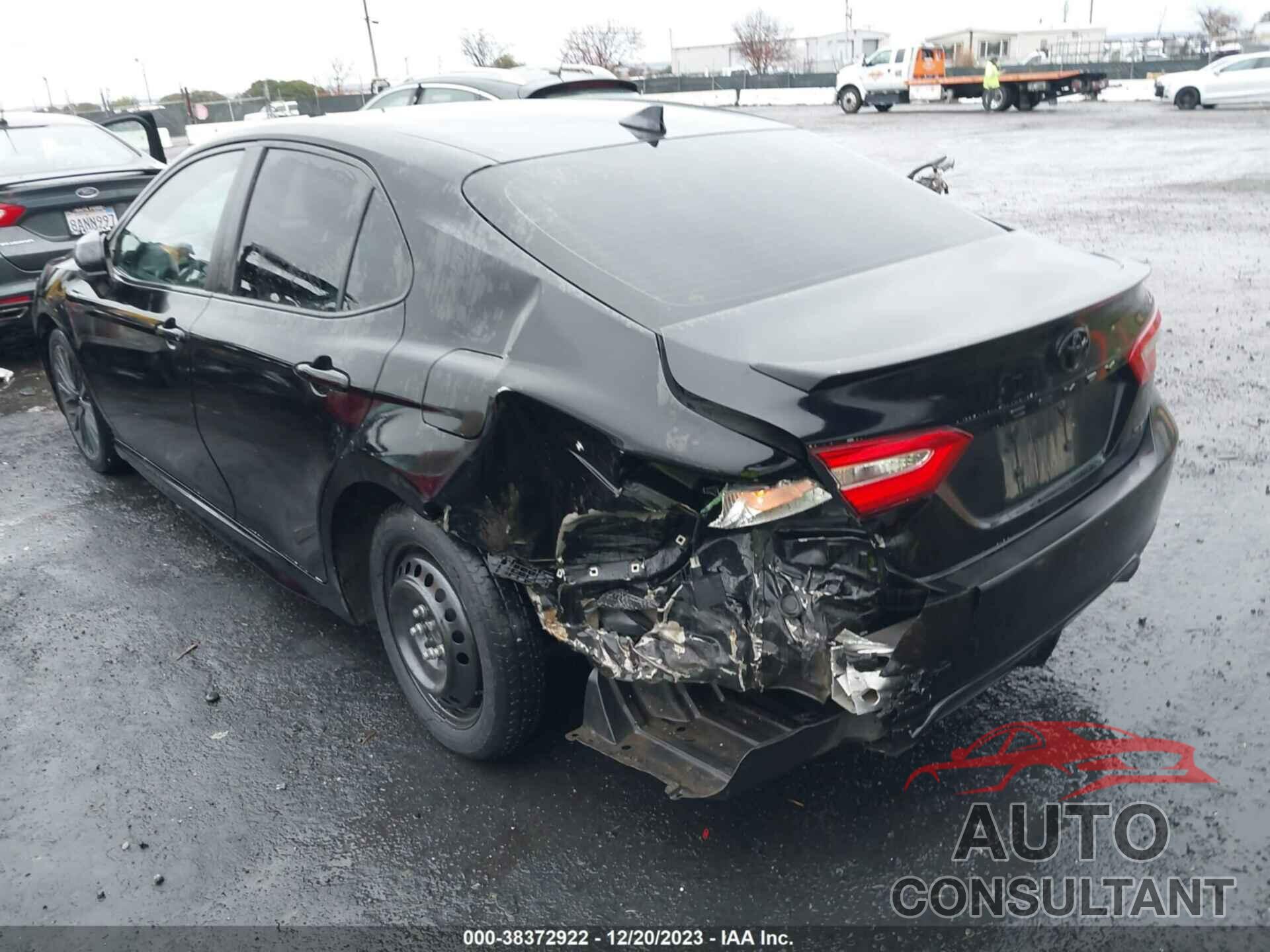 TOYOTA CAMRY 2019 - 4T1B11HK2KU284238