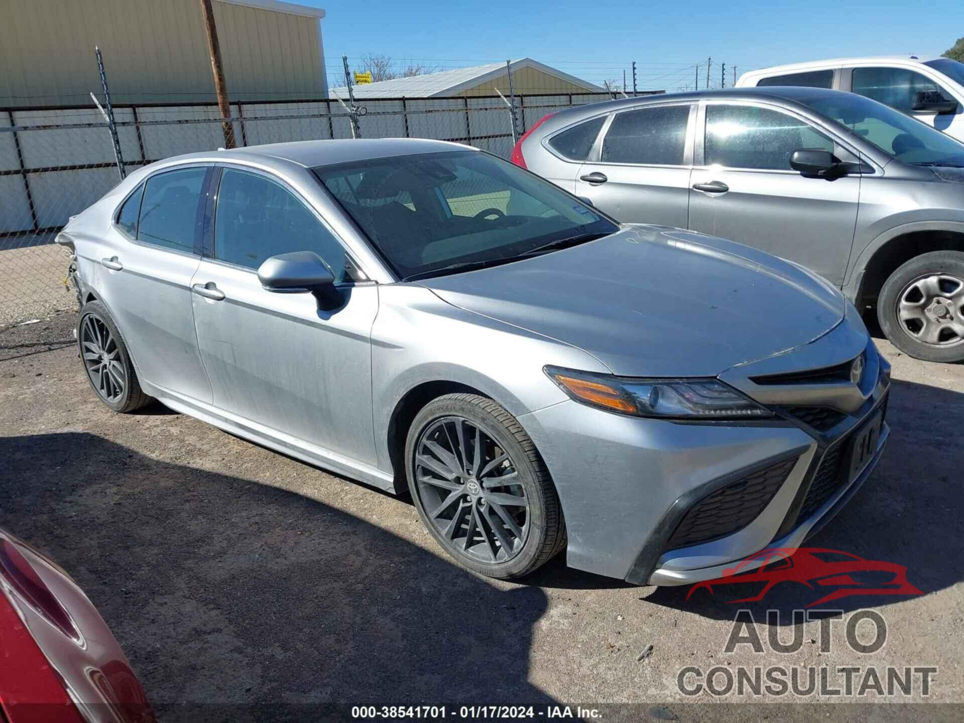 TOYOTA CAMRY 2023 - 4T1K61AK5PU790648