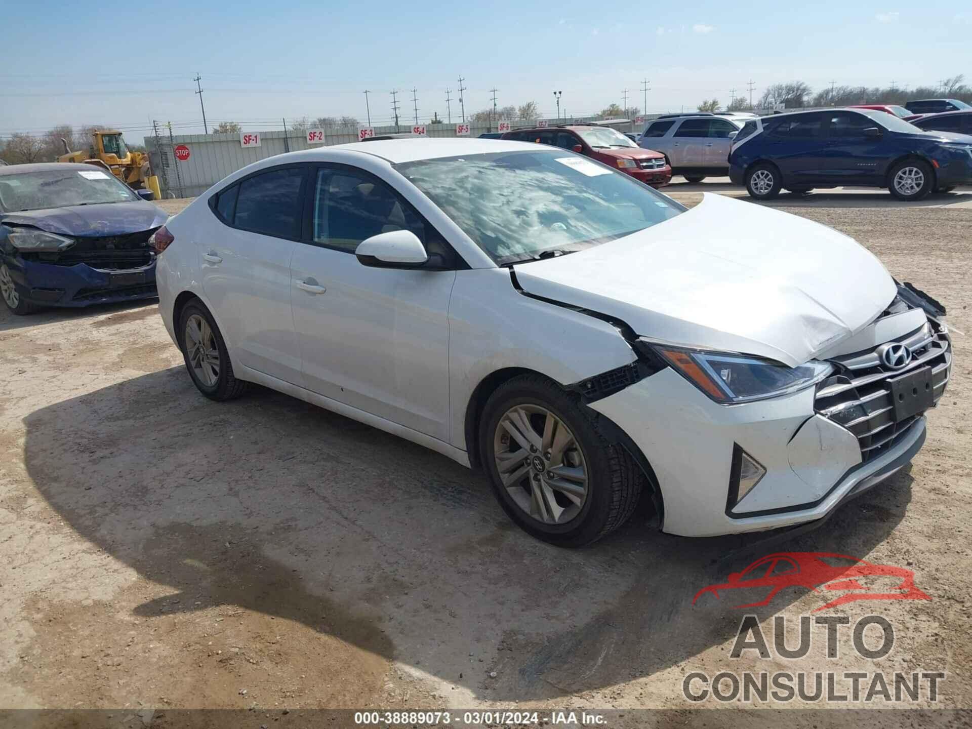 HYUNDAI ELANTRA 2019 - 5NPD84LF7KH480853