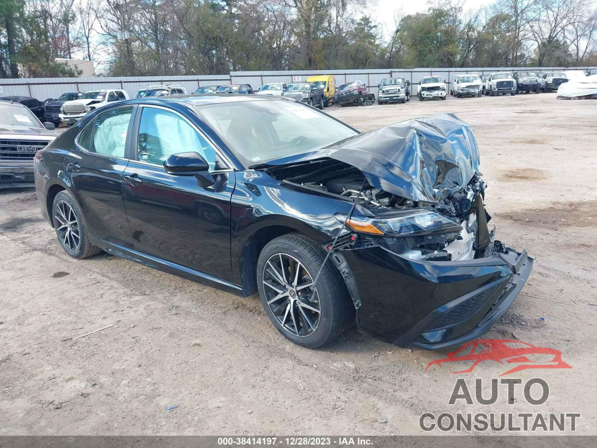 TOYOTA CAMRY 2021 - 4T1G11AK6MU597652