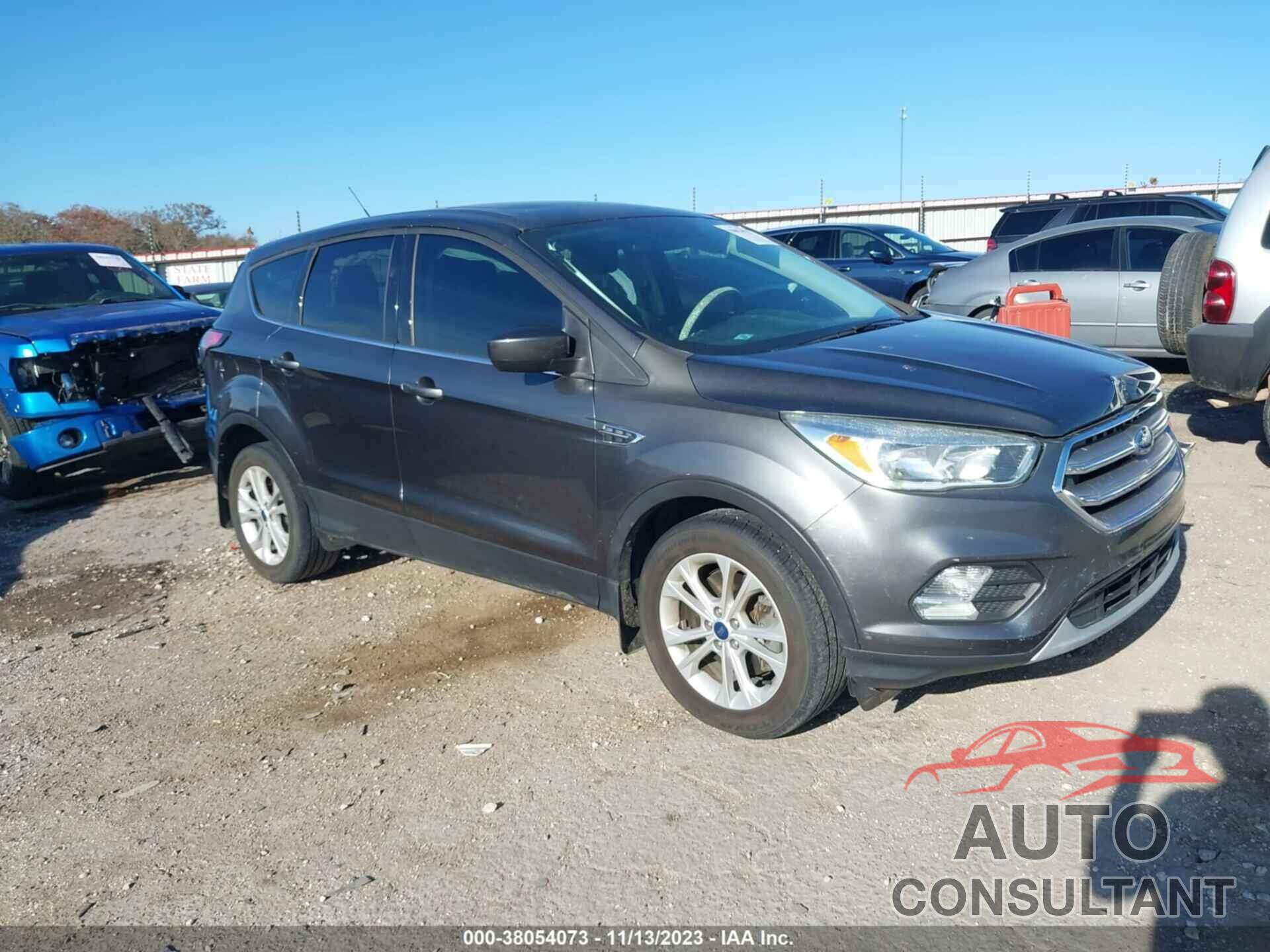 FORD ESCAPE 2017 - 1FMCU9G93HUC97291