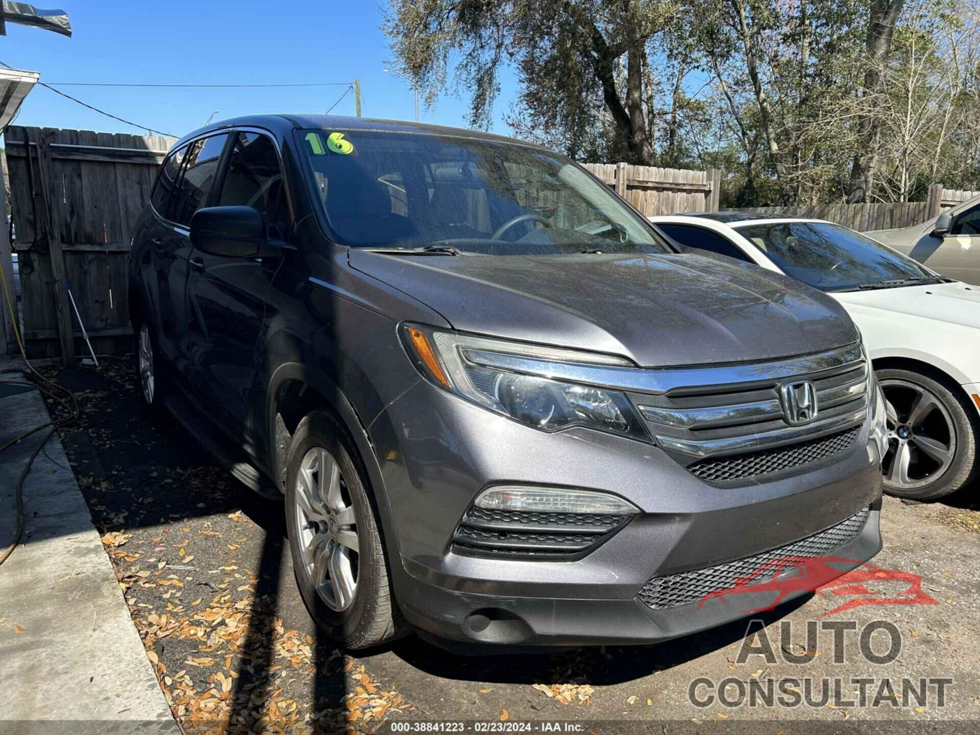 HONDA PILOT 2016 - 5FNYF5H18GB021038