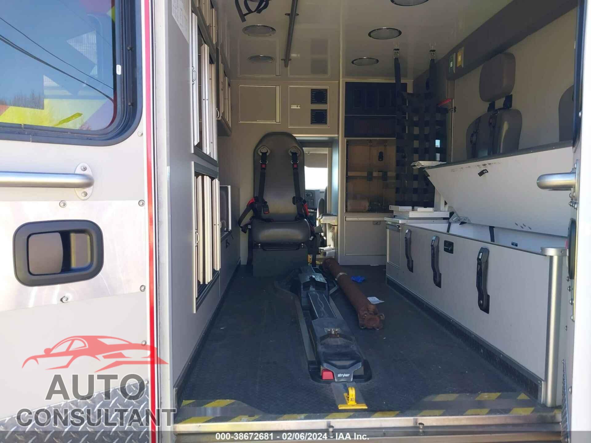 FORD E-350 CUTAWAY 2019 - 1FDWE3FS2KDC66357