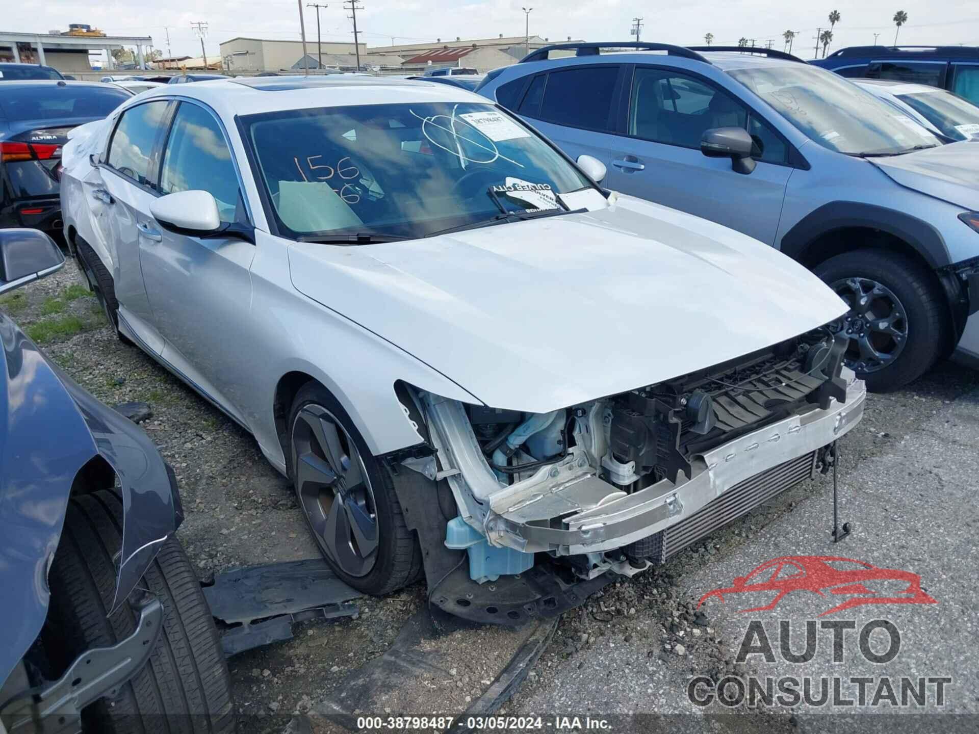 HONDA ACCORD 2018 - 1HGCV1F91JA025626