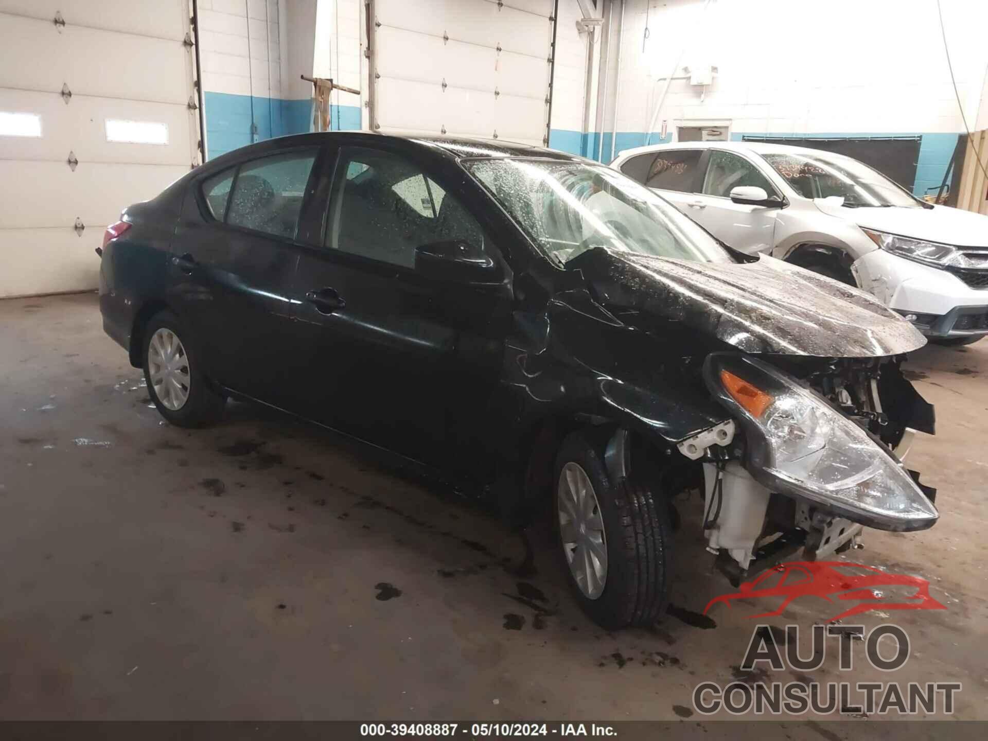 NISSAN VERSA 2017 - 3N1CN7AP8HL875203