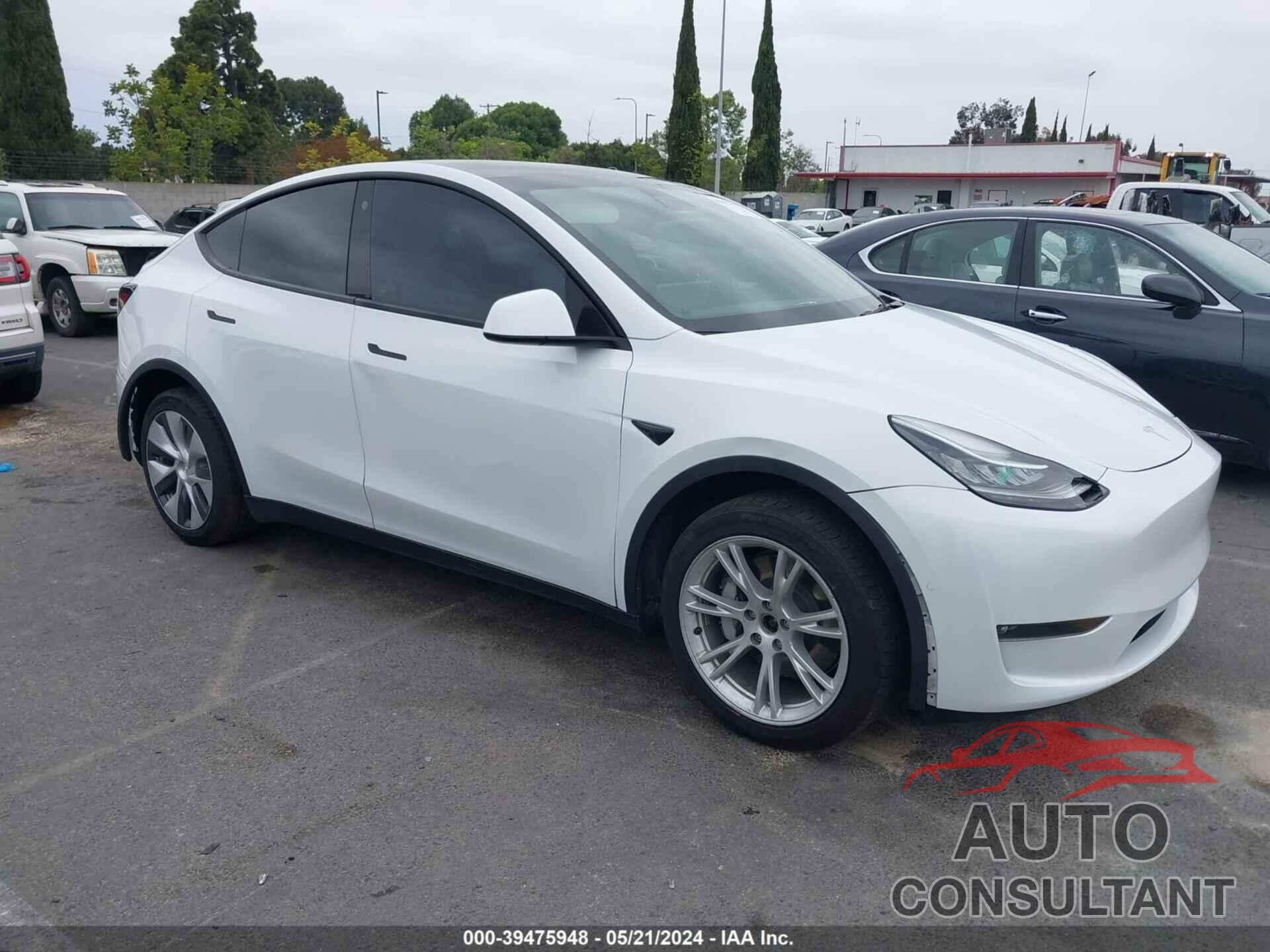 TESLA MODEL Y 2021 - 5YJYGDEE5MF274814