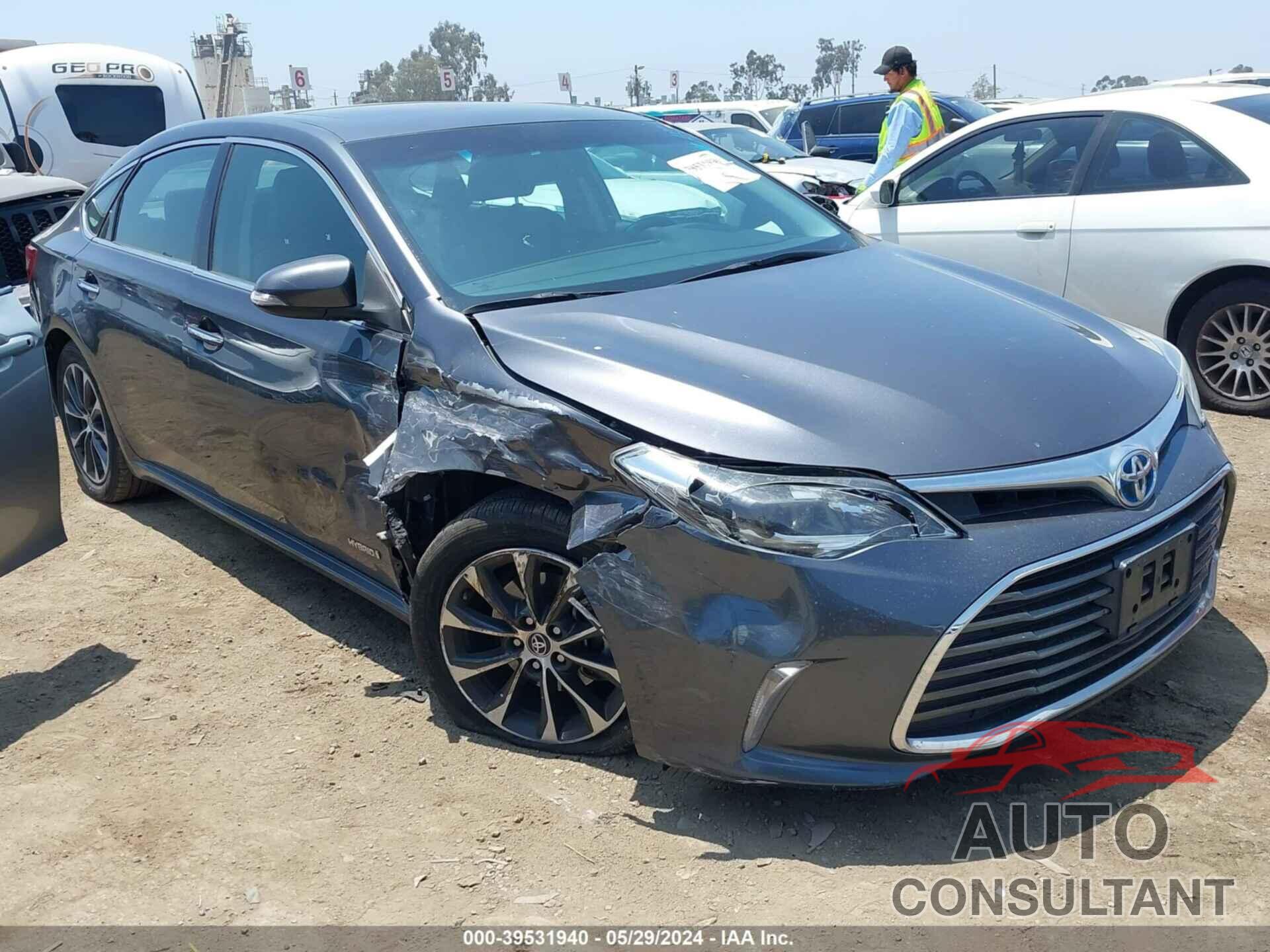 TOYOTA AVALON HYBRID 2016 - 4T1BD1EB5GU050839