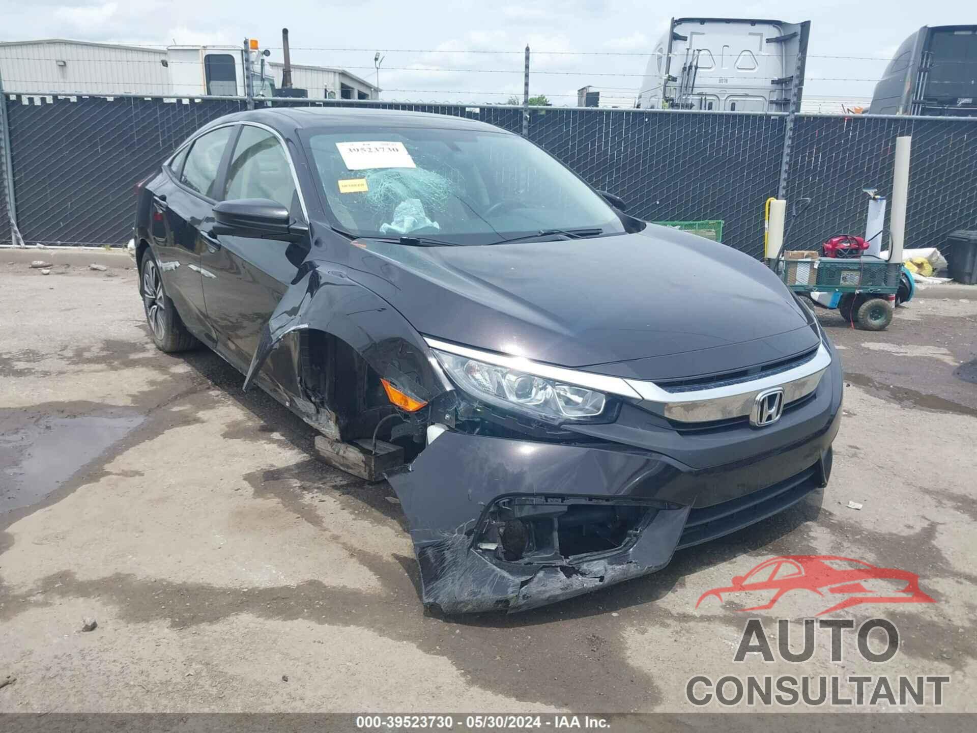 HONDA CIVIC 2018 - JHMFC1F34JX025841