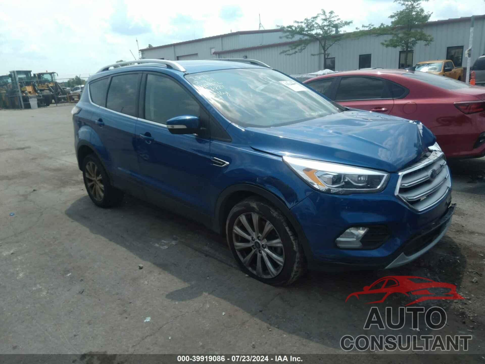 FORD ESCAPE 2018 - 1FMCU0J90JUC69636