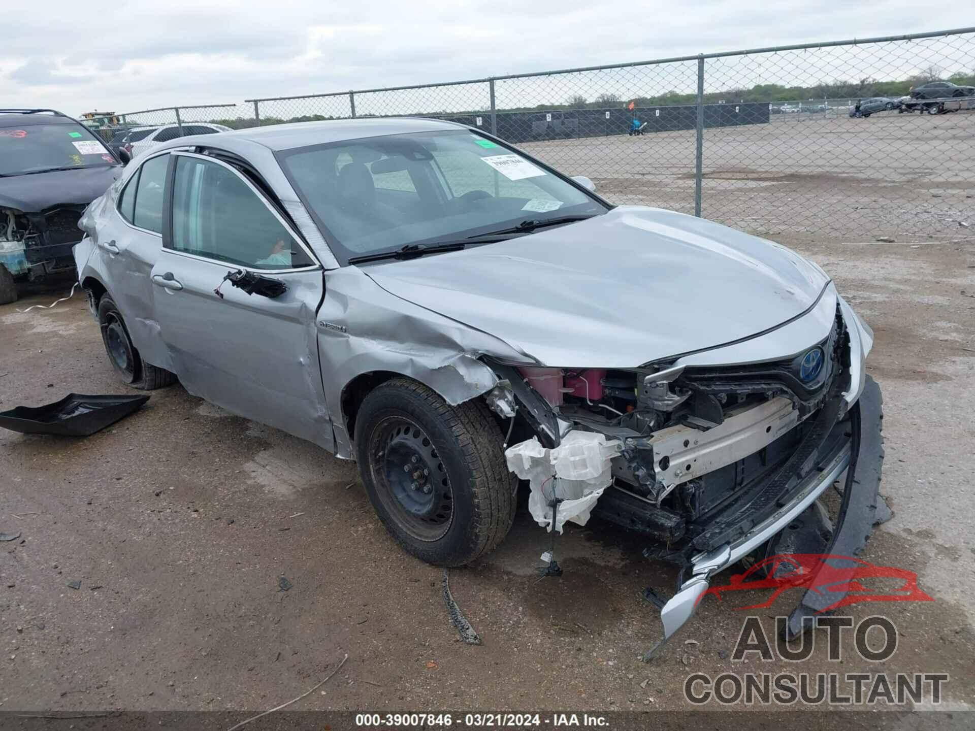 TOYOTA CAMRY 2020 - 4T1C31AK4LU518275