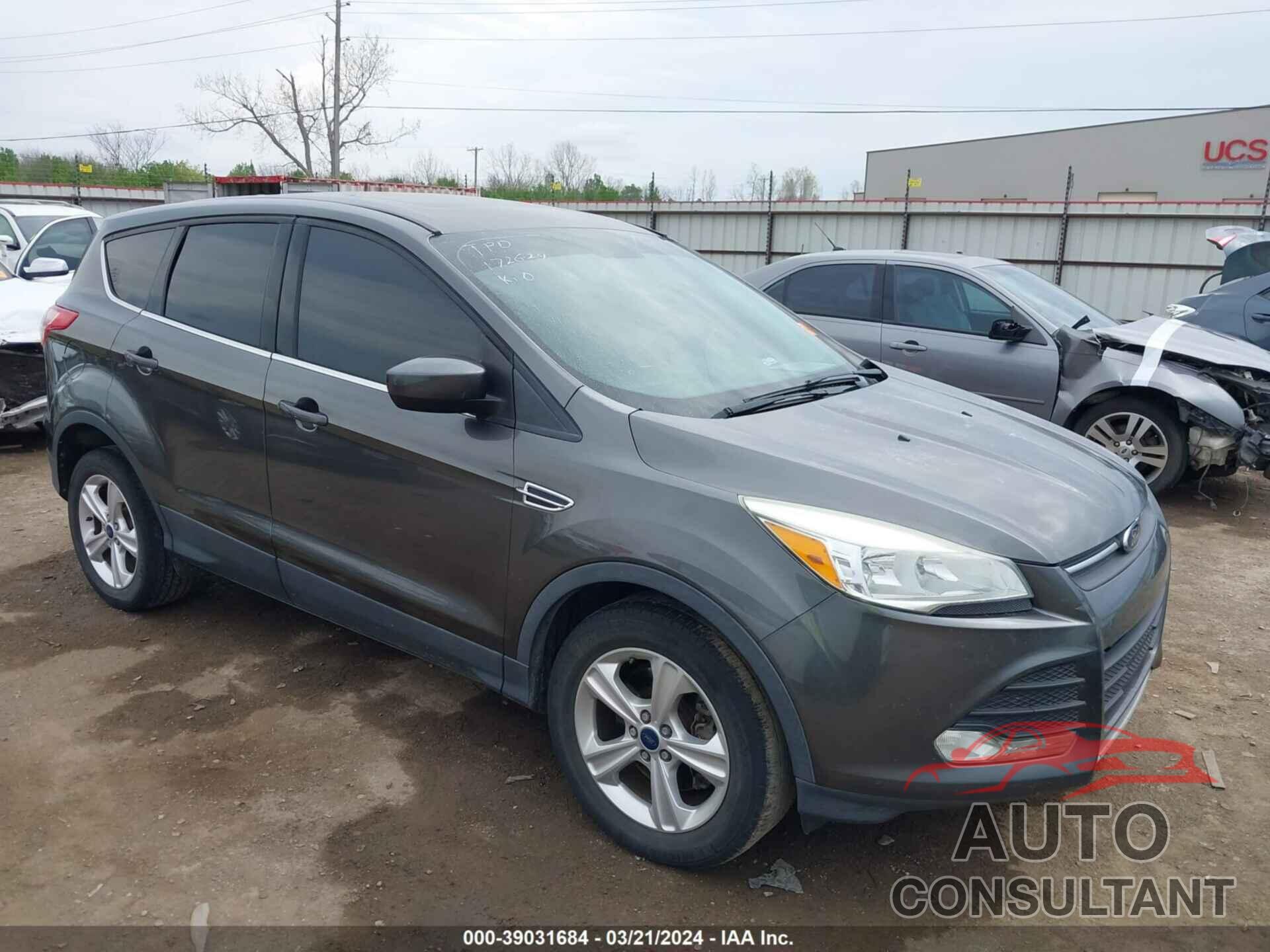 FORD ESCAPE 2016 - 1FMCU9G95GUA54970