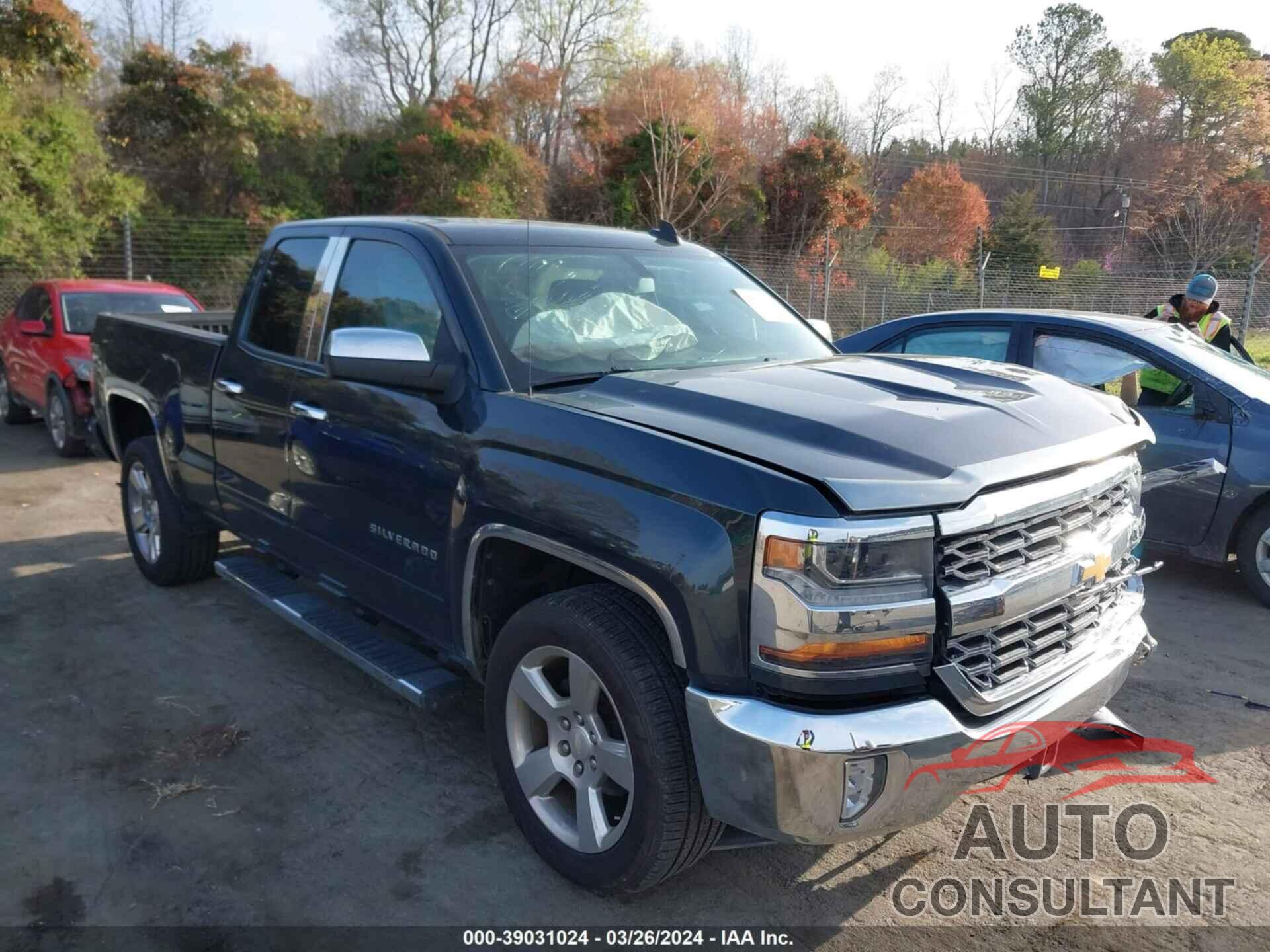 CHEVROLET SILVERADO 1500 2017 - 1GCRCREC3HZ202876